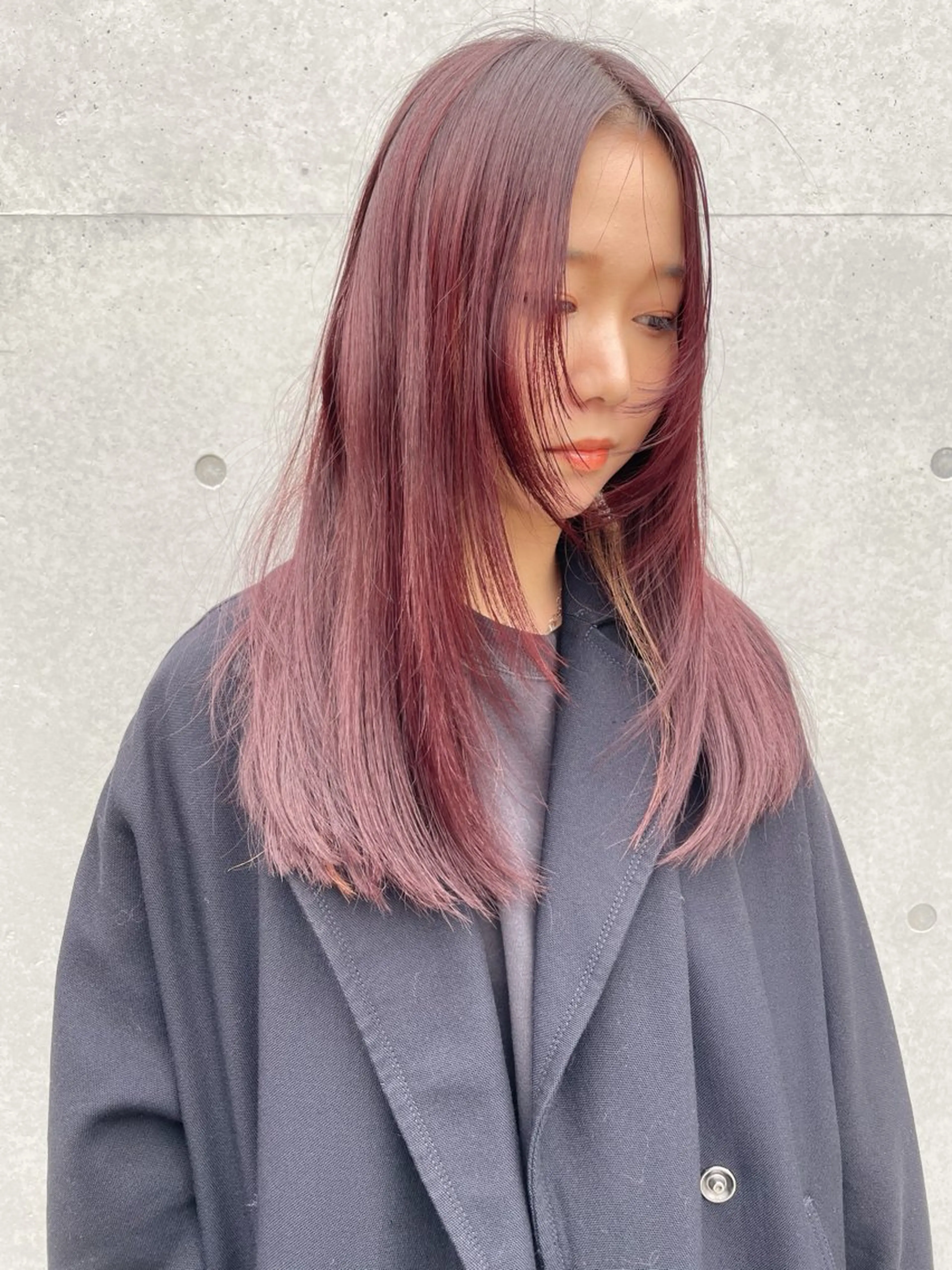 ミディアム カラー 顔まわりレイヤー 顔周りカット レイヤーカット カット ヘアカラー トリートメント センスをお届けします 大谷将生infpのヘアスタイル