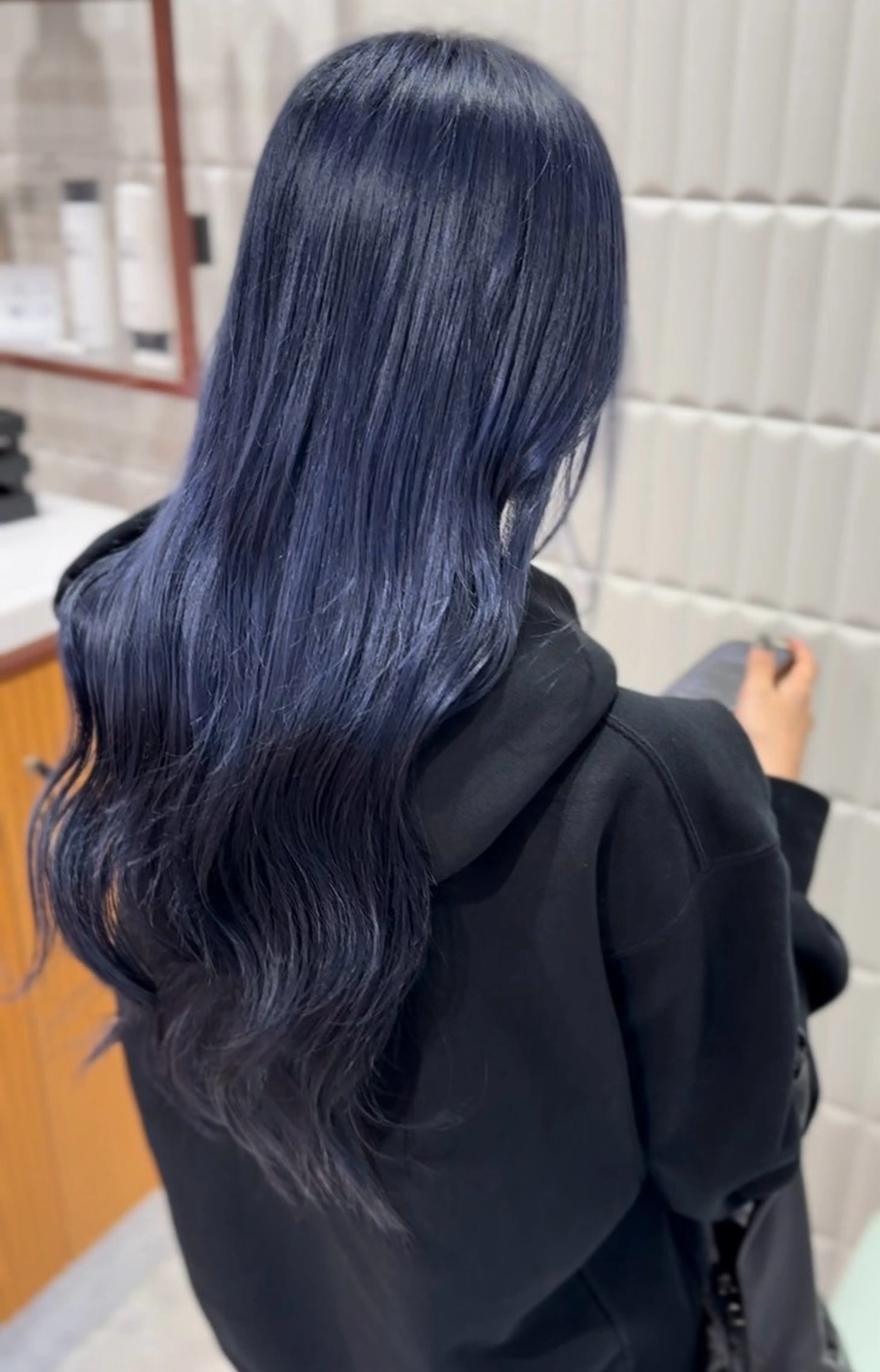 ロング 新宅 綾乃のヘアスタイル