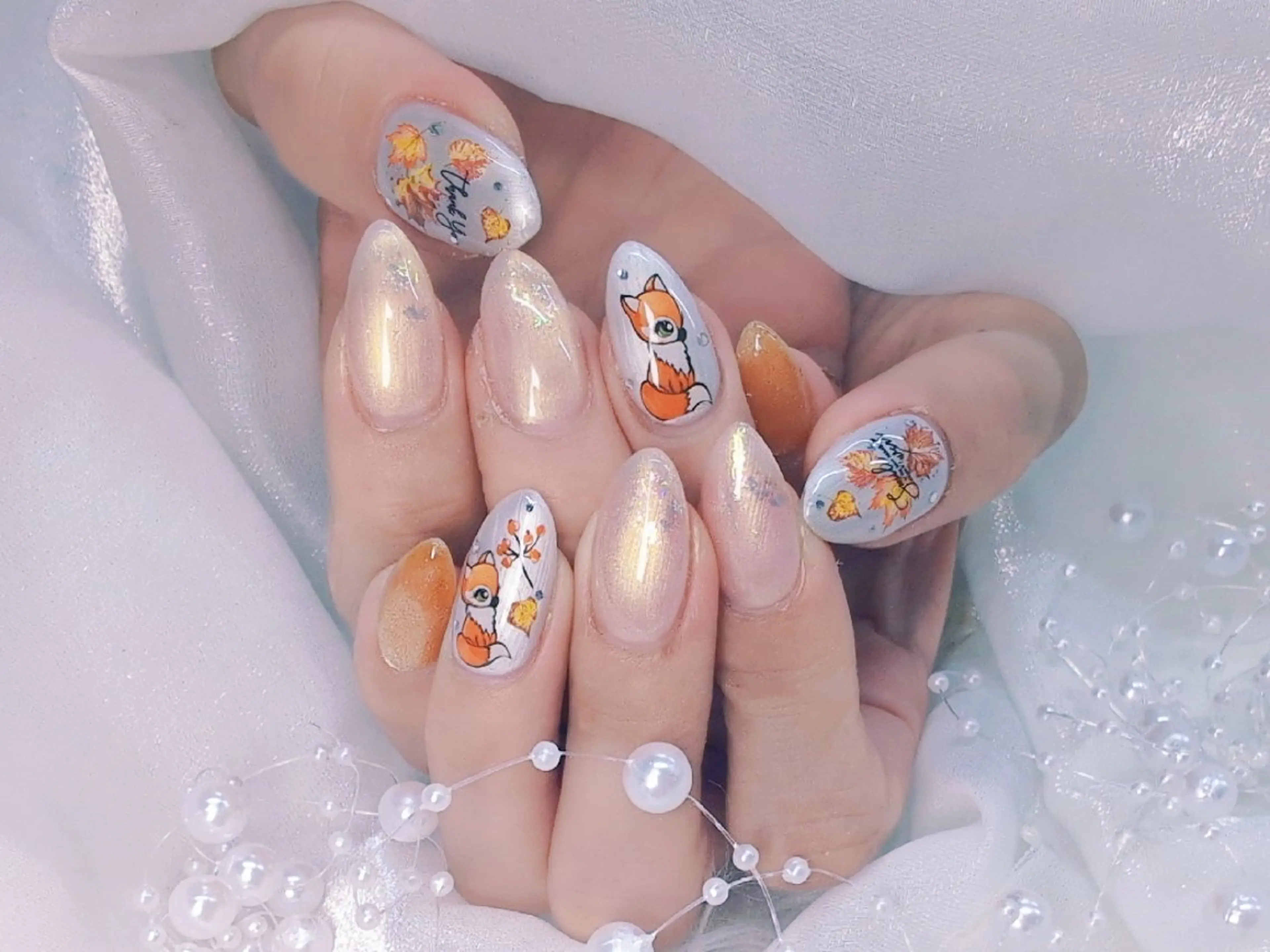 ネイル フラッシュネイル フレンチネイル キラキラネイル ラメ(グリッター) マグネットネイル Chouette Nailのネイルデザイン