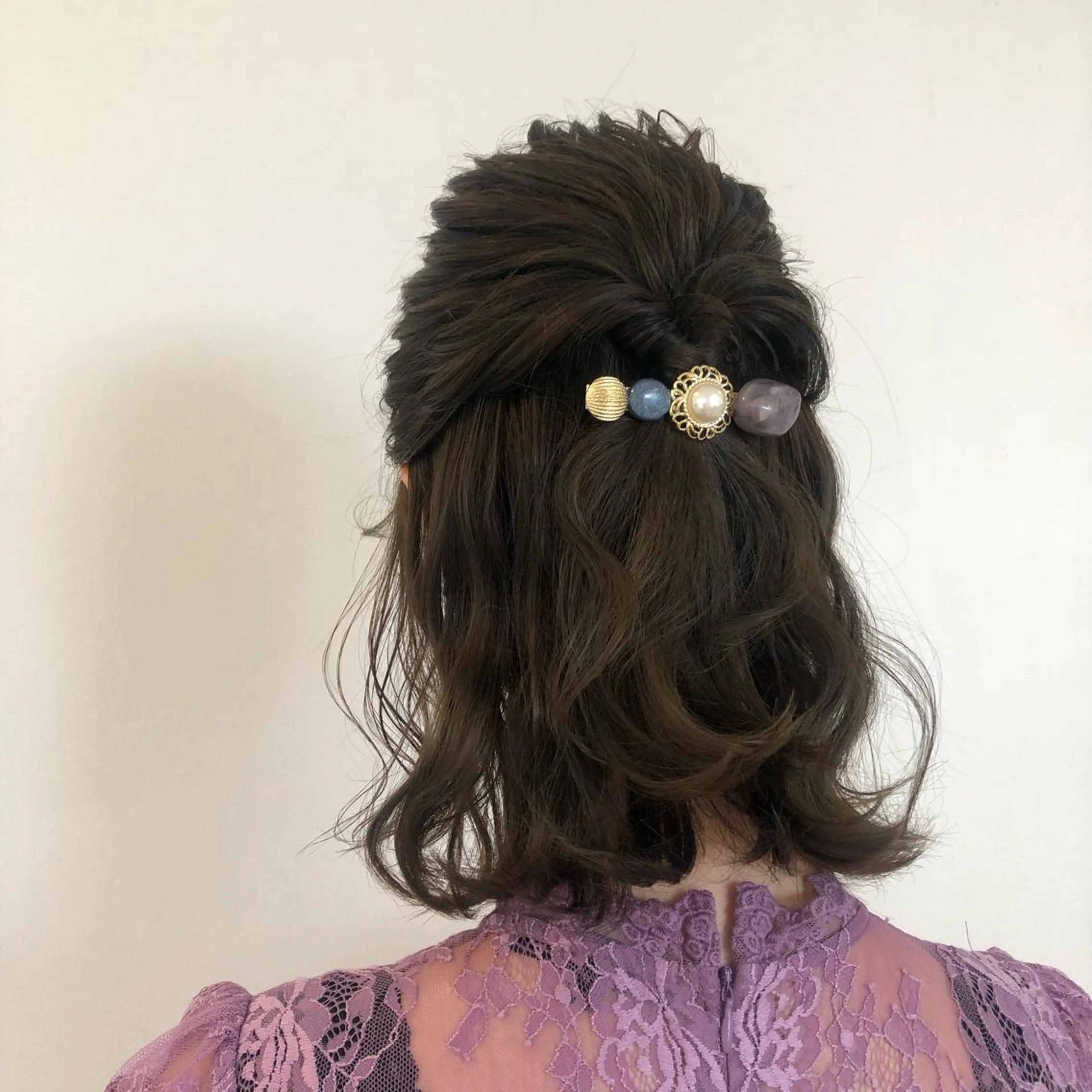 ミディアム ヘアアレンジ ハーフアップ 森本　舞✴︎ 似合わせパーマのヘアスタイル