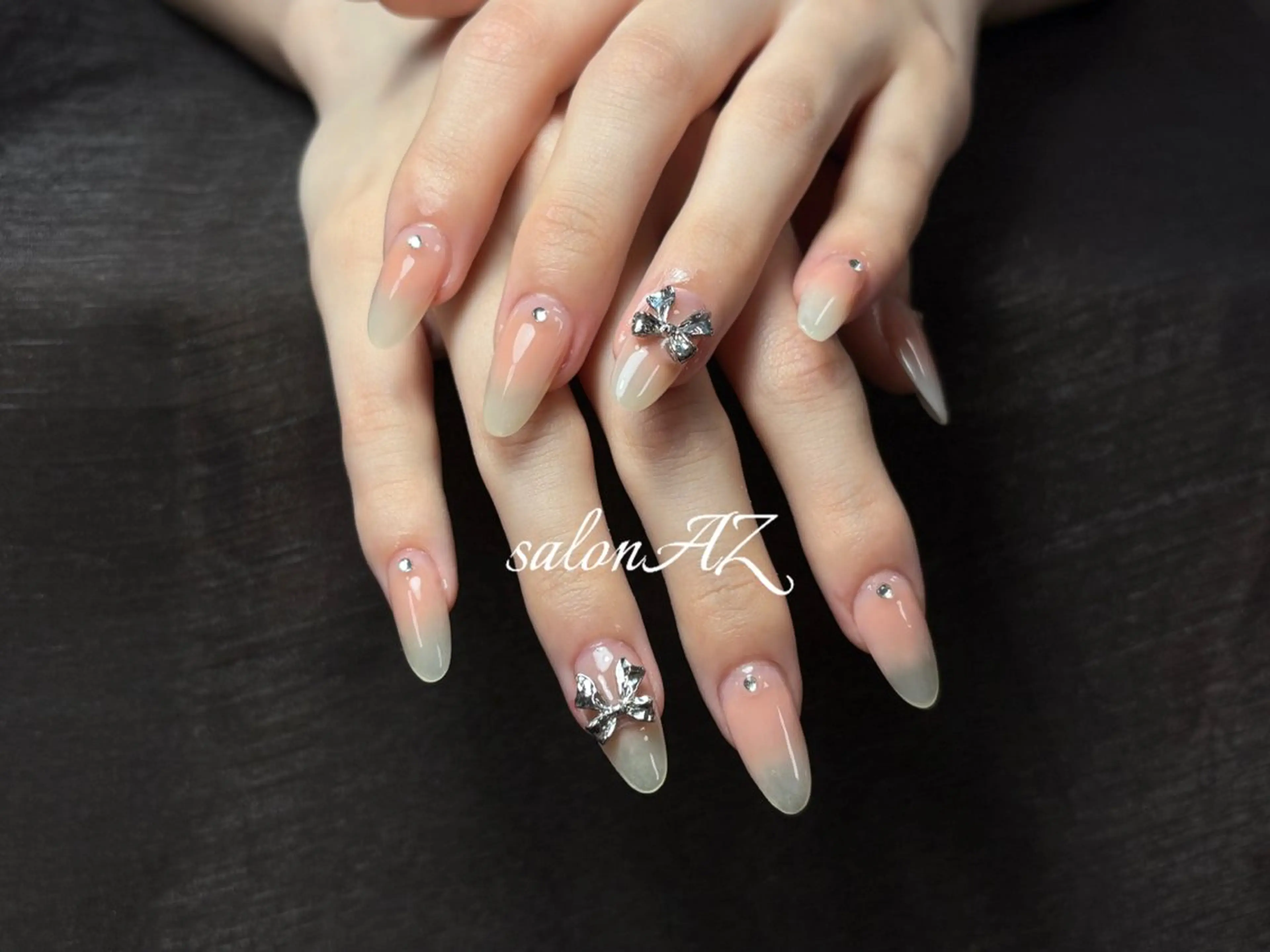 ネイル アートネイル 長さ出し フットネイル フレンチネイル ジェルネイル salon AZのネイルデザイン