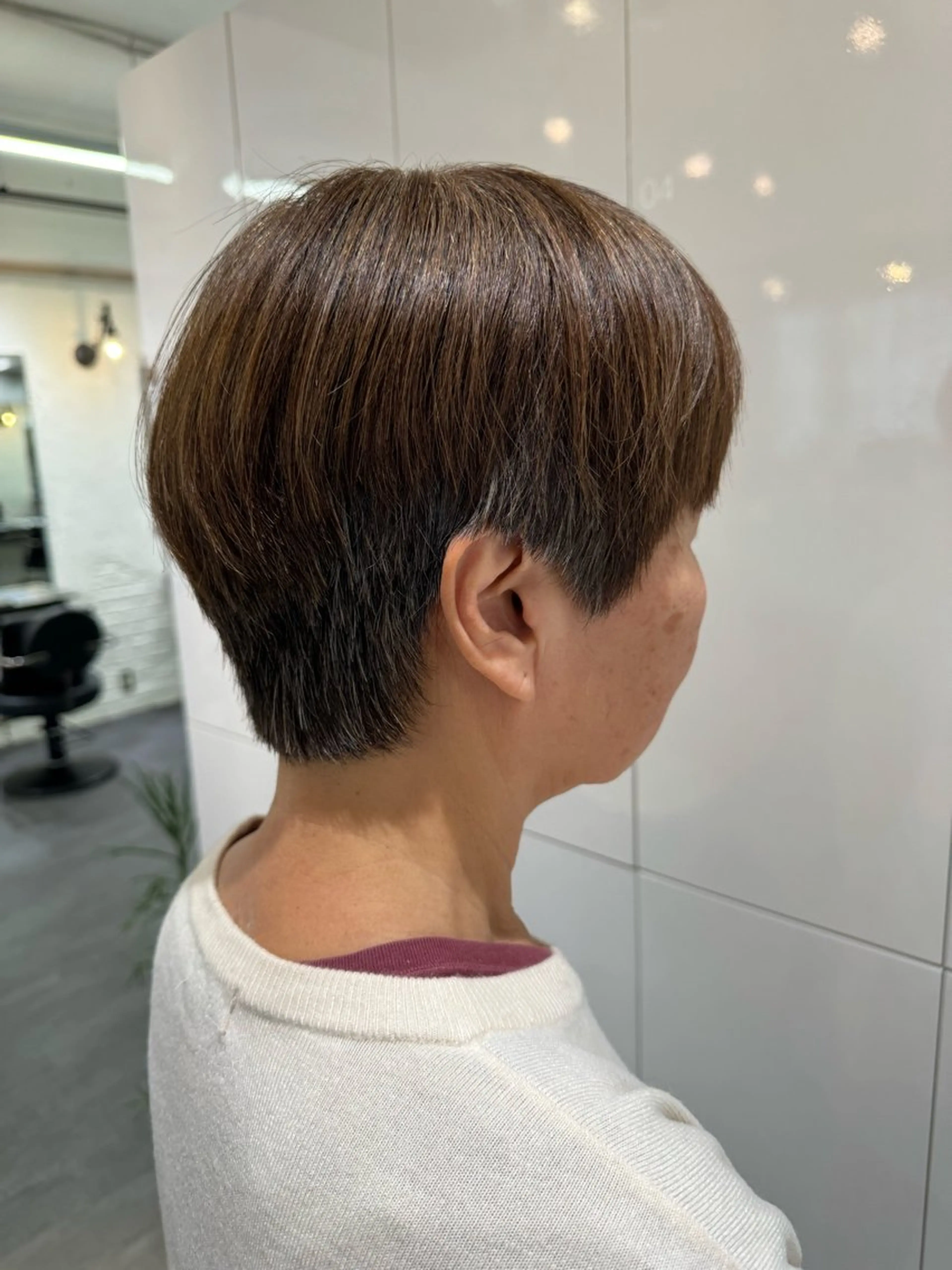 ショート 赤み無し柔らかカラー 【梅田】madokaのヘアスタイル