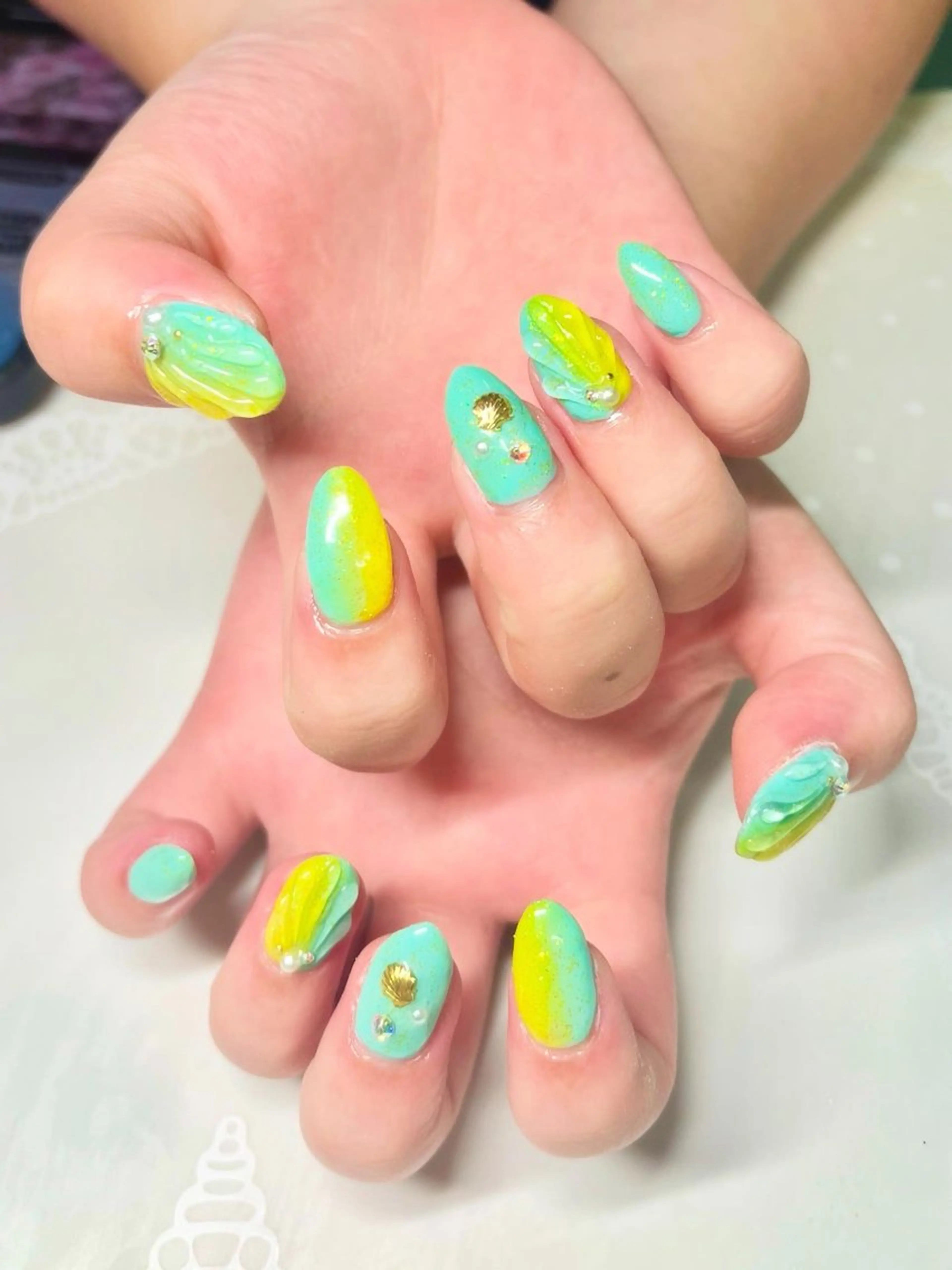 ネイル 新宿ネイルサロン ジェミディローサのネイルデザイン