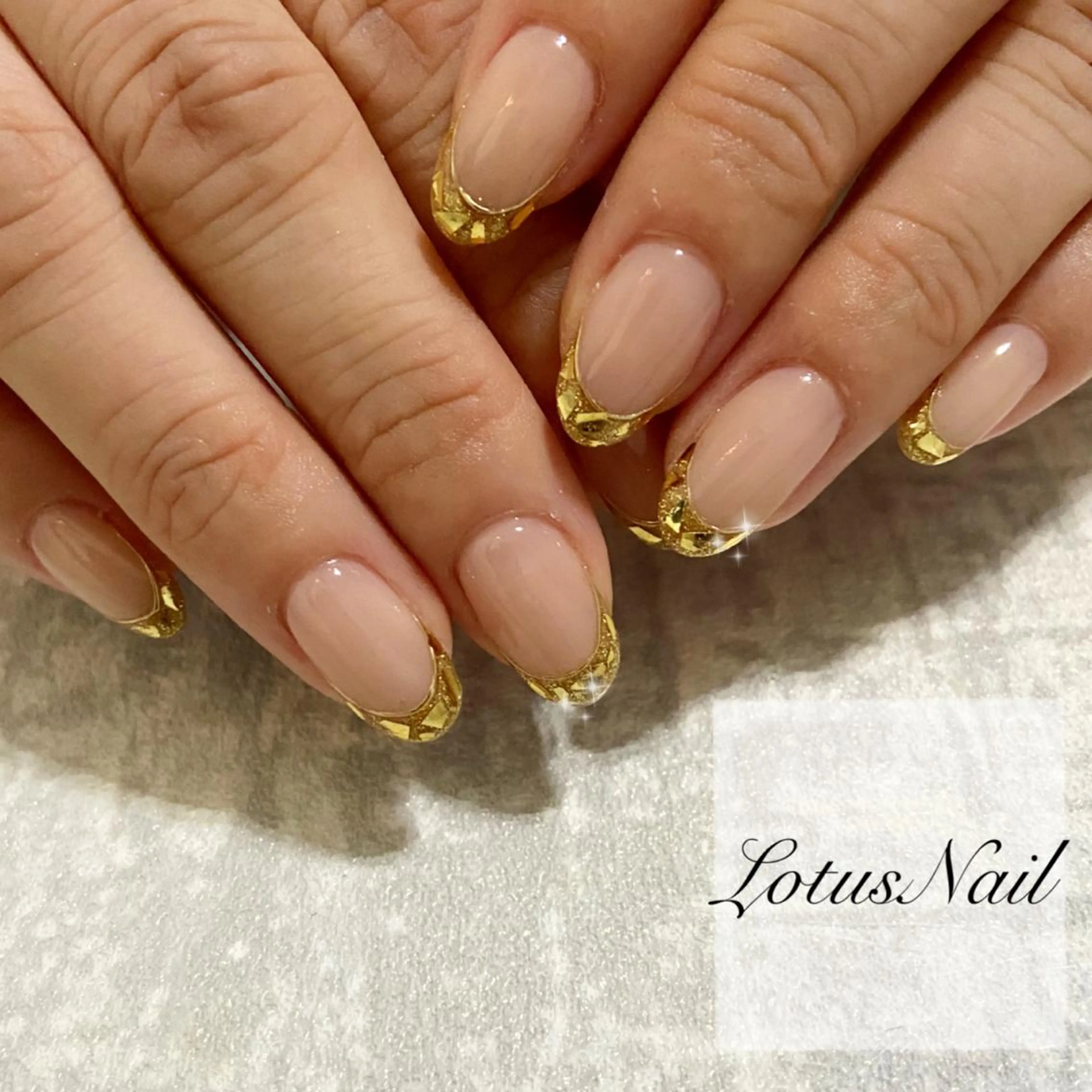 ネイル フレンチネイル ガラスフレンチ Lotus Nailのネイルデザイン