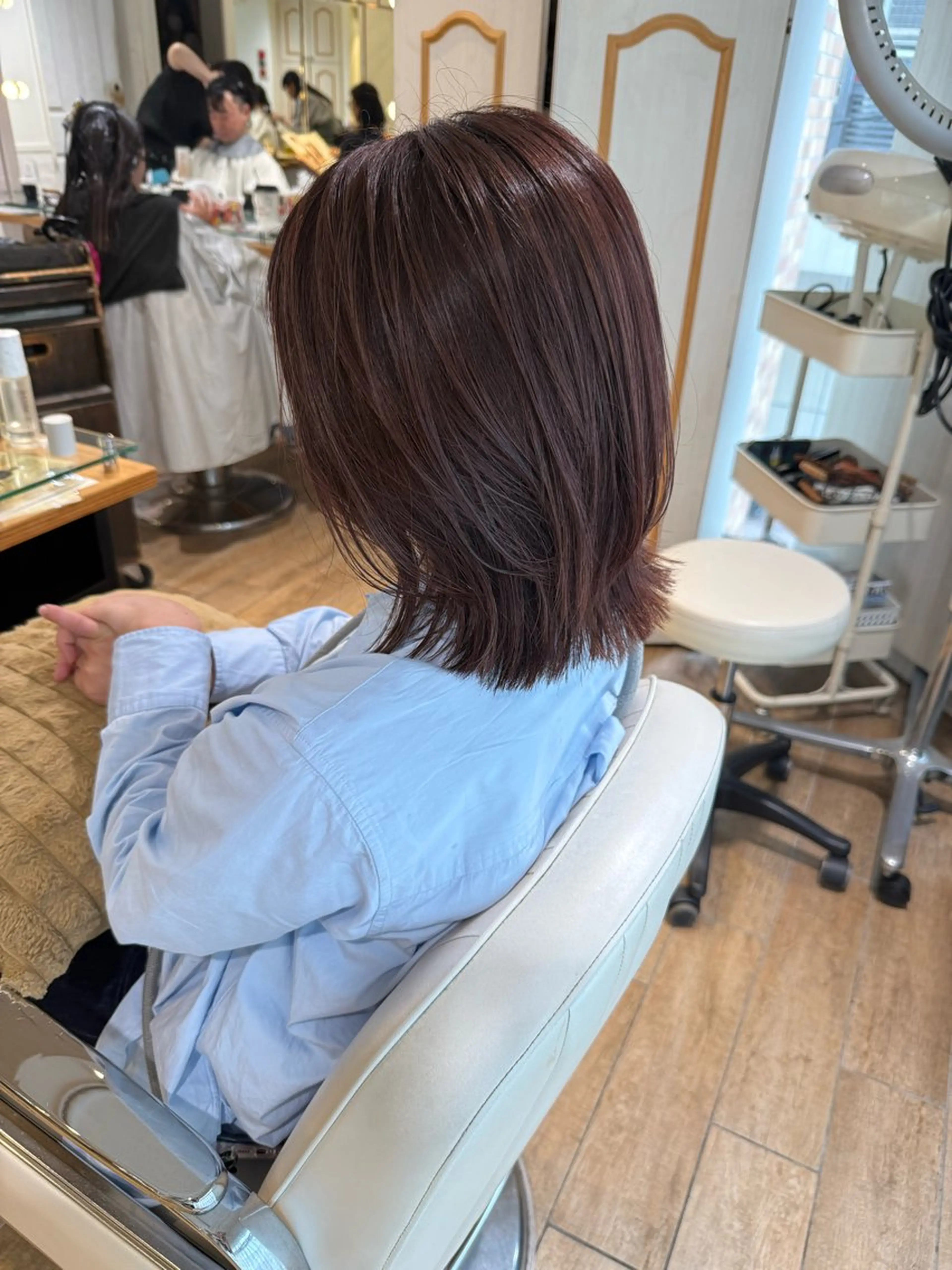 ミディアム カラー ボブレイヤー ベージュカラー ラベンダーカラー ラベンダーベージュ ボブ カット トリートメント ヘッドスパ ✨カラー支持No.1 🧸ワキ カナコ🧸のヘアスタイル