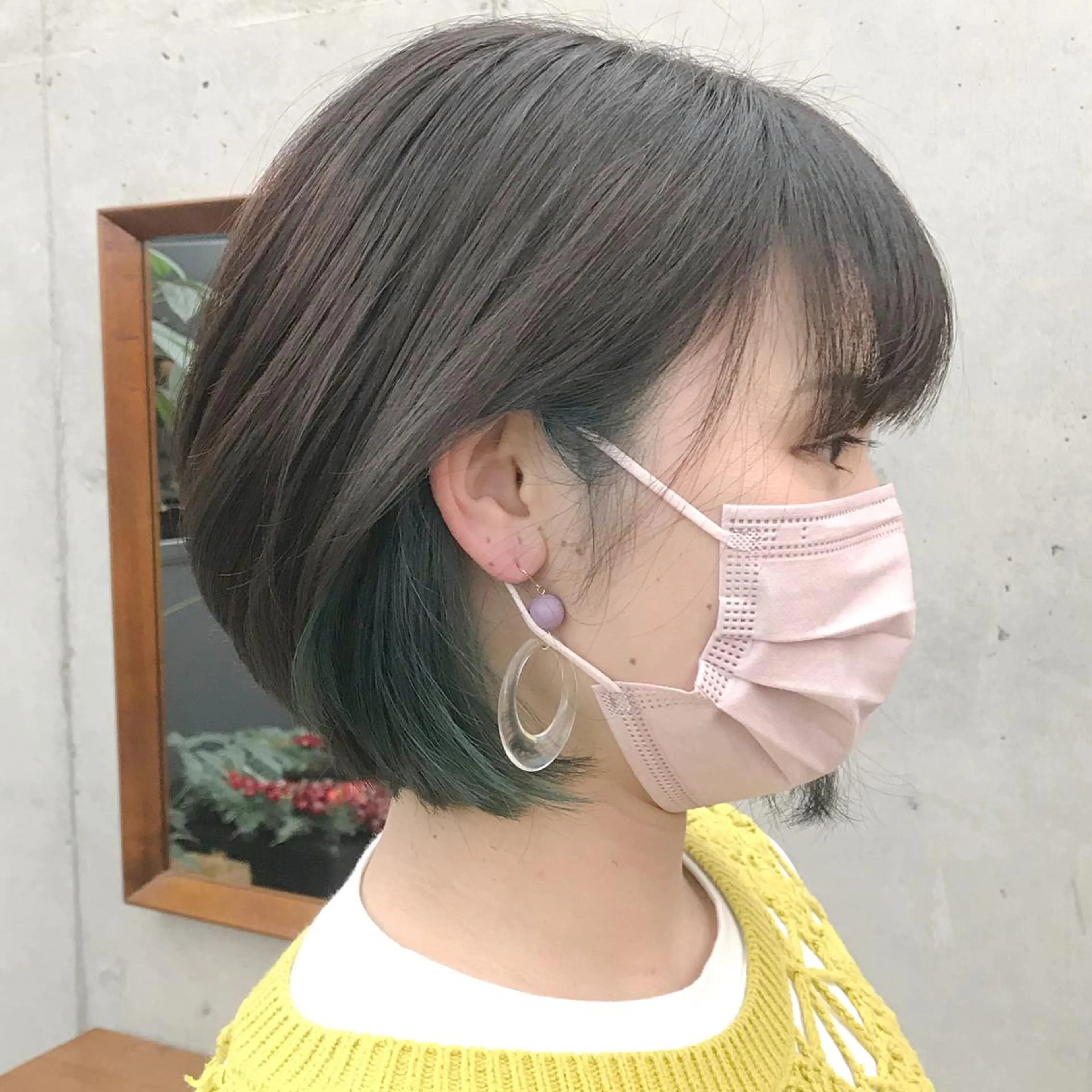 ショート カラー 前下がりボブ ブリーチ ケアブリーチ デザインカラー イヤリングカラー カット ヘアカラー トリートメント ヘアセット ✂︎ウルフ・ショート ✂︎MIKUNIのヘアスタイル