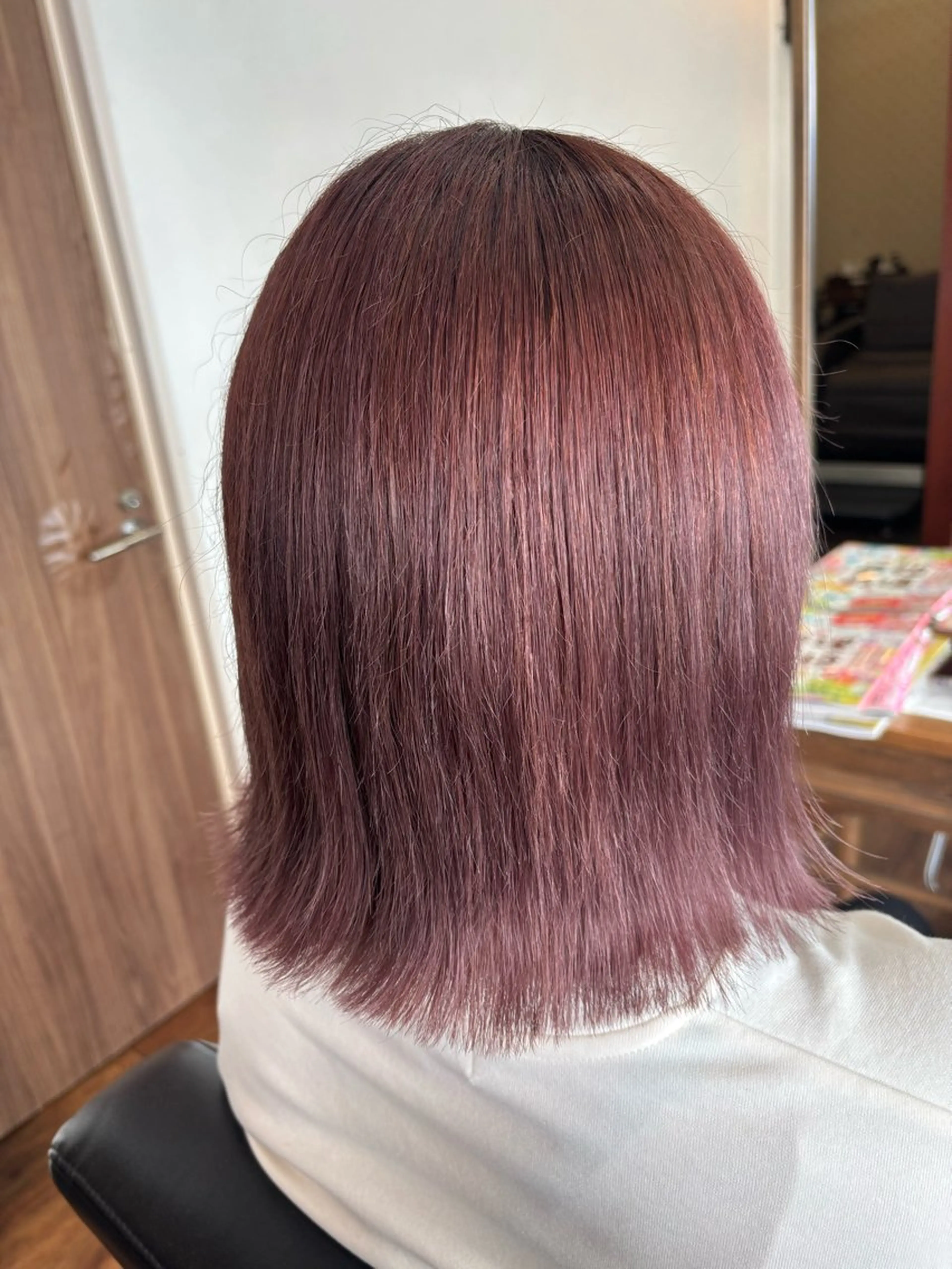 ミディアム 及川 千晴のヘアスタイル