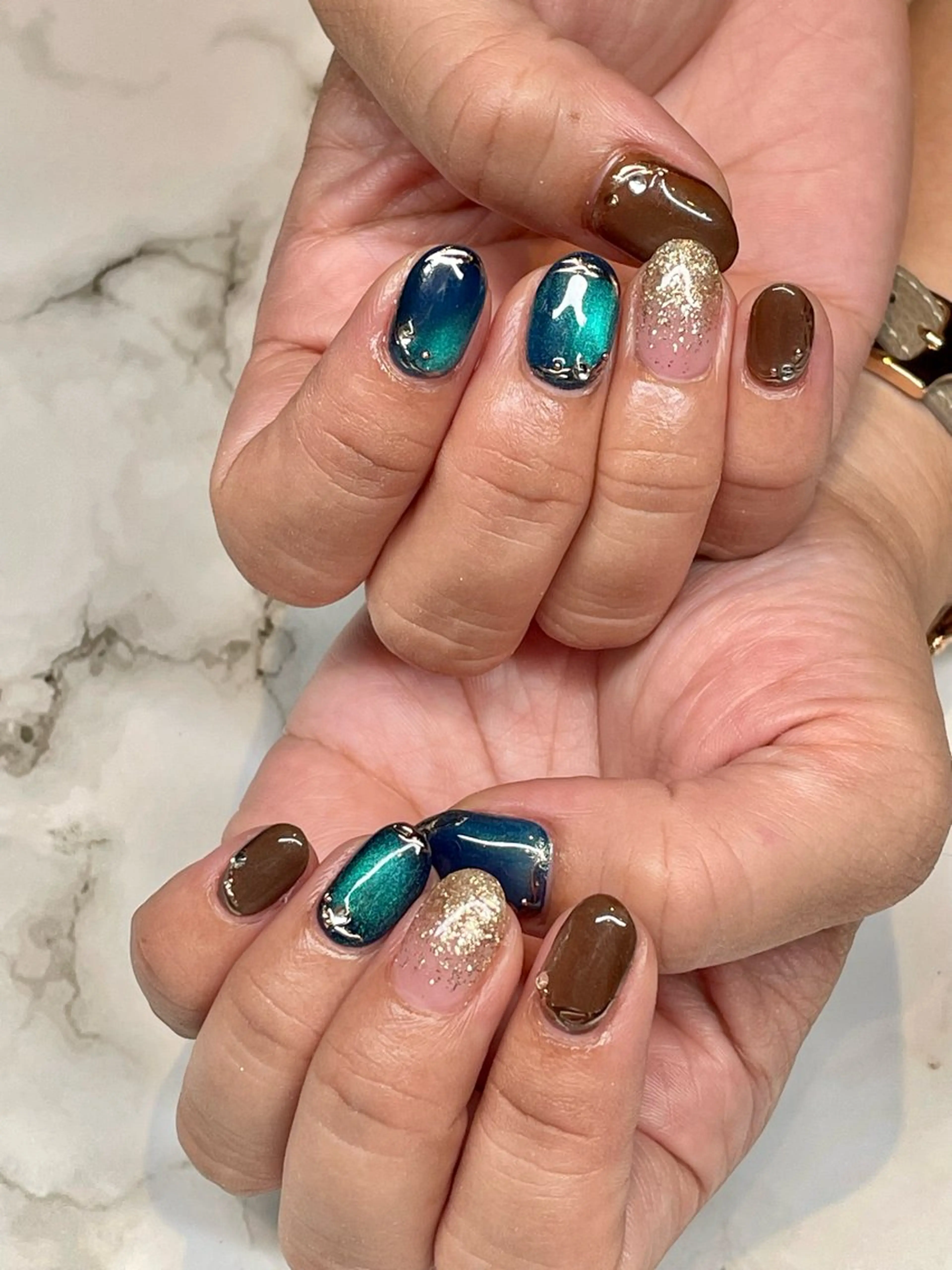 ネイル フラッシュネイル フットネイル ジェルネイル ラメ(グリッター) ラメグラデーション bea  merci所属・beamerci🌼 SHIORIのマツエク・マツパデザイン