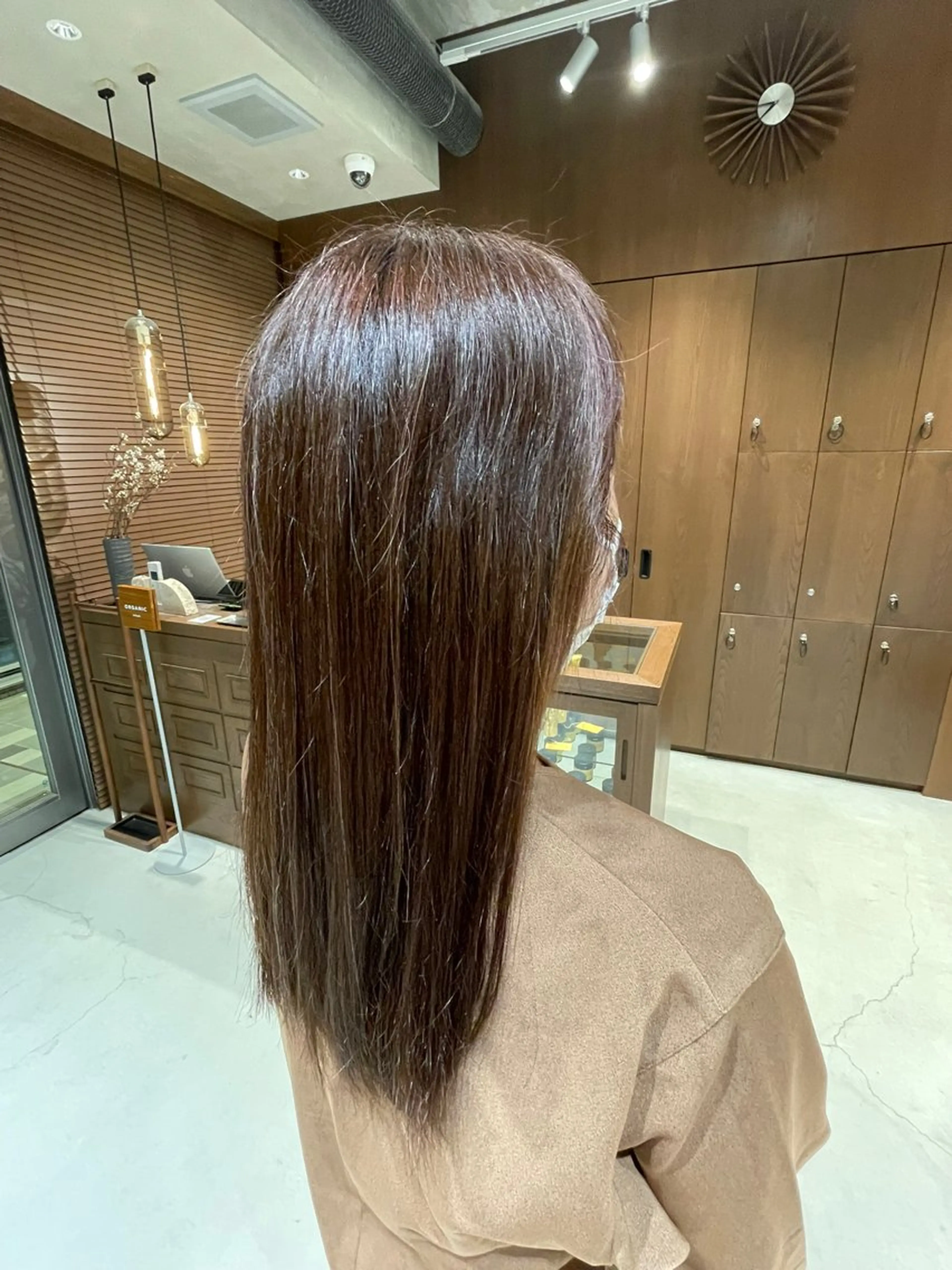 カラー ヘアカラー 佐々木 楓華のヘアスタイル