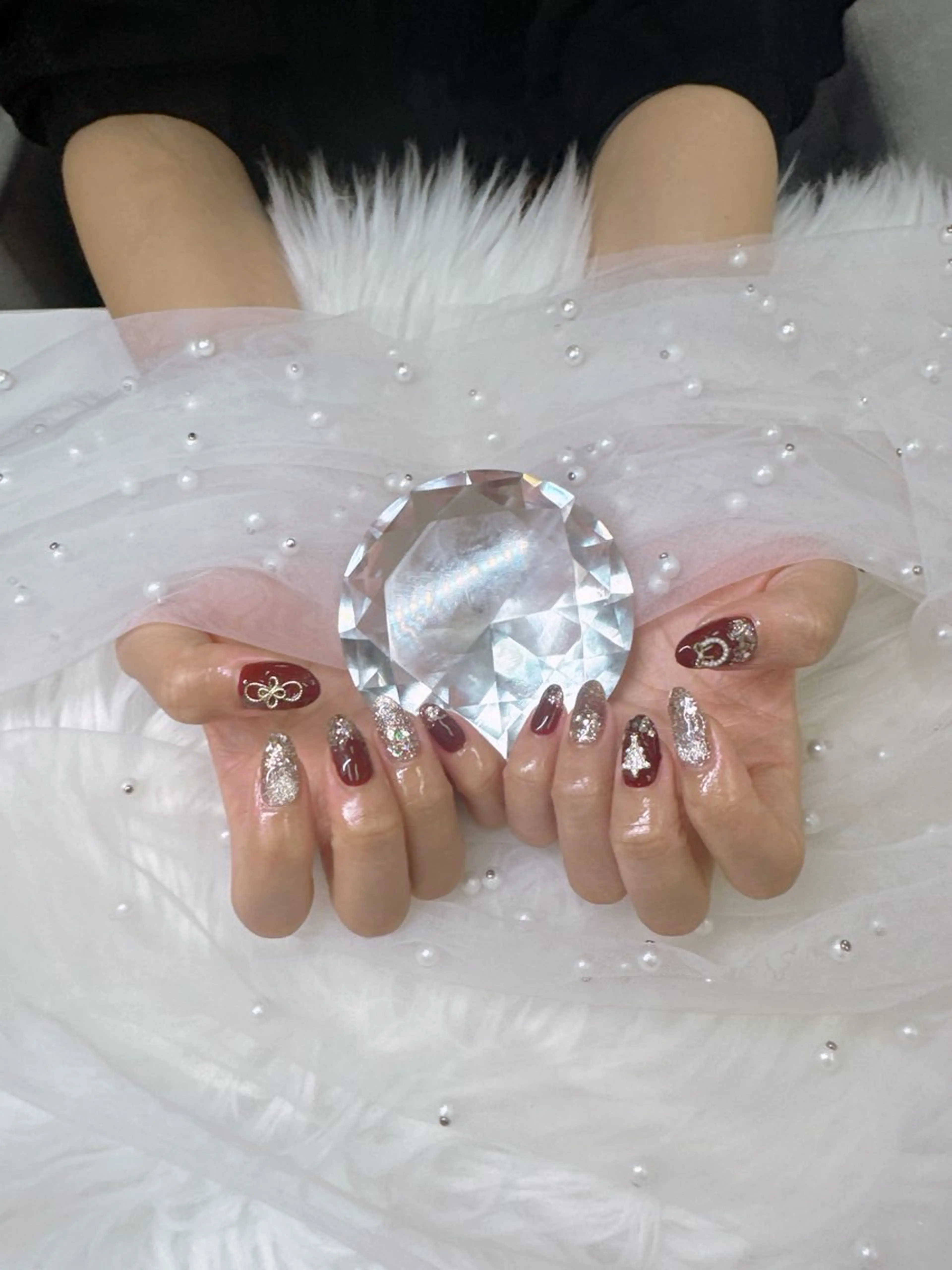 ネイル フレンチネイル ジェルネイル ガラスフレンチ キラキラネイル ロングネイル Queeens nailのネイルデザイン