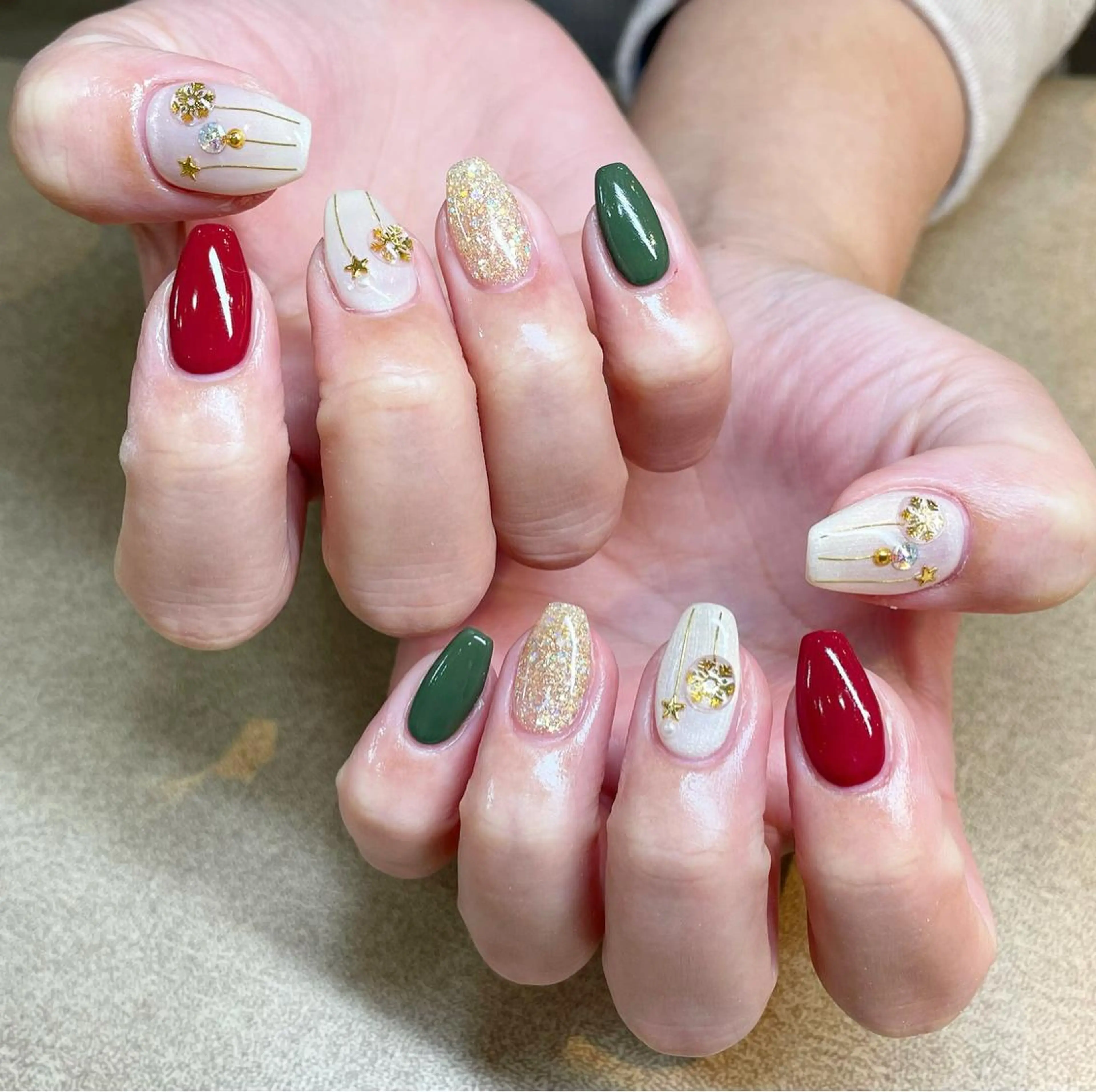 ネイル ハンドネイル 鈴木 華乃のネイルデザイン