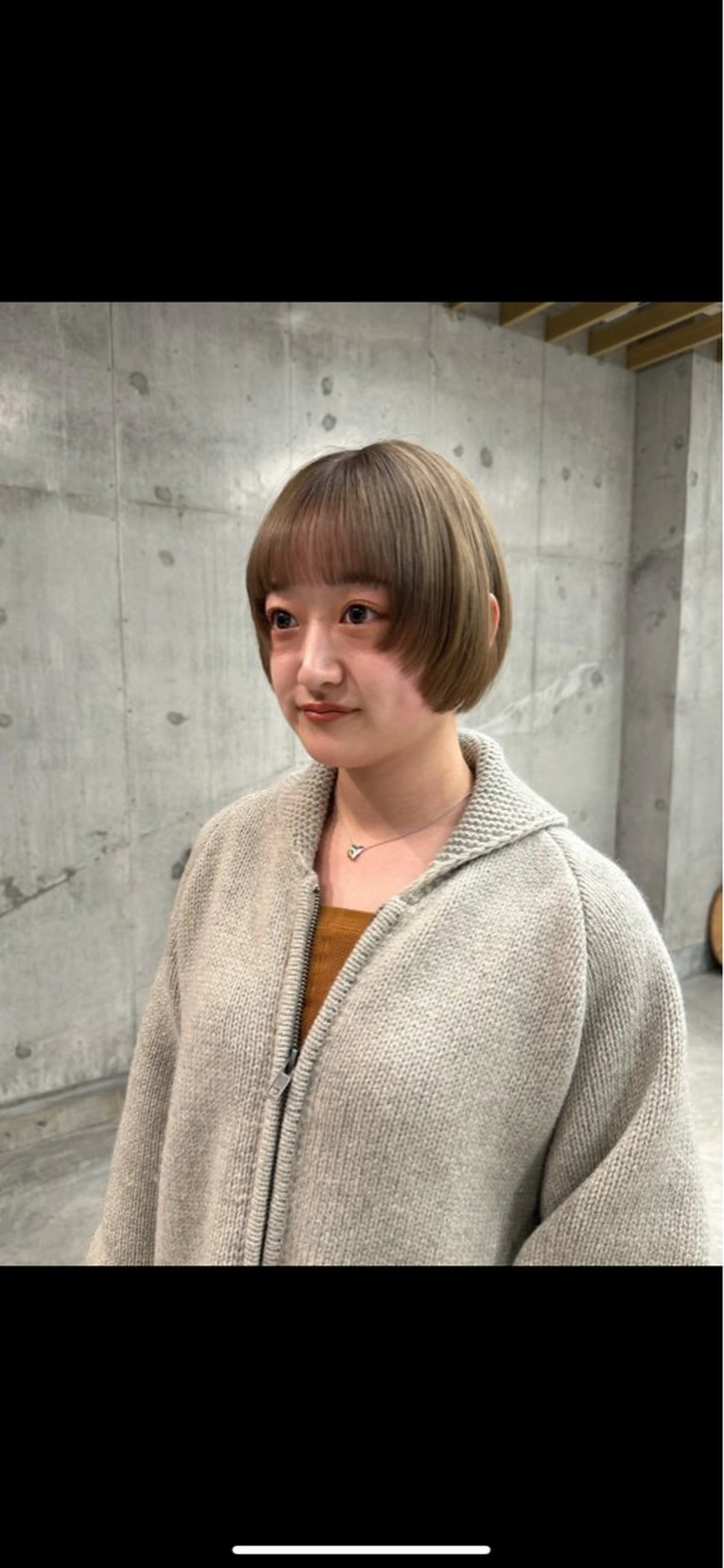 ショート カラー ハイトーンカラー ボブ 顔まわりレイヤー レイヤーカット カット ヘアカラー 🌿パーマ/ボブ/ レイヤー/Mikiのヘアスタイル