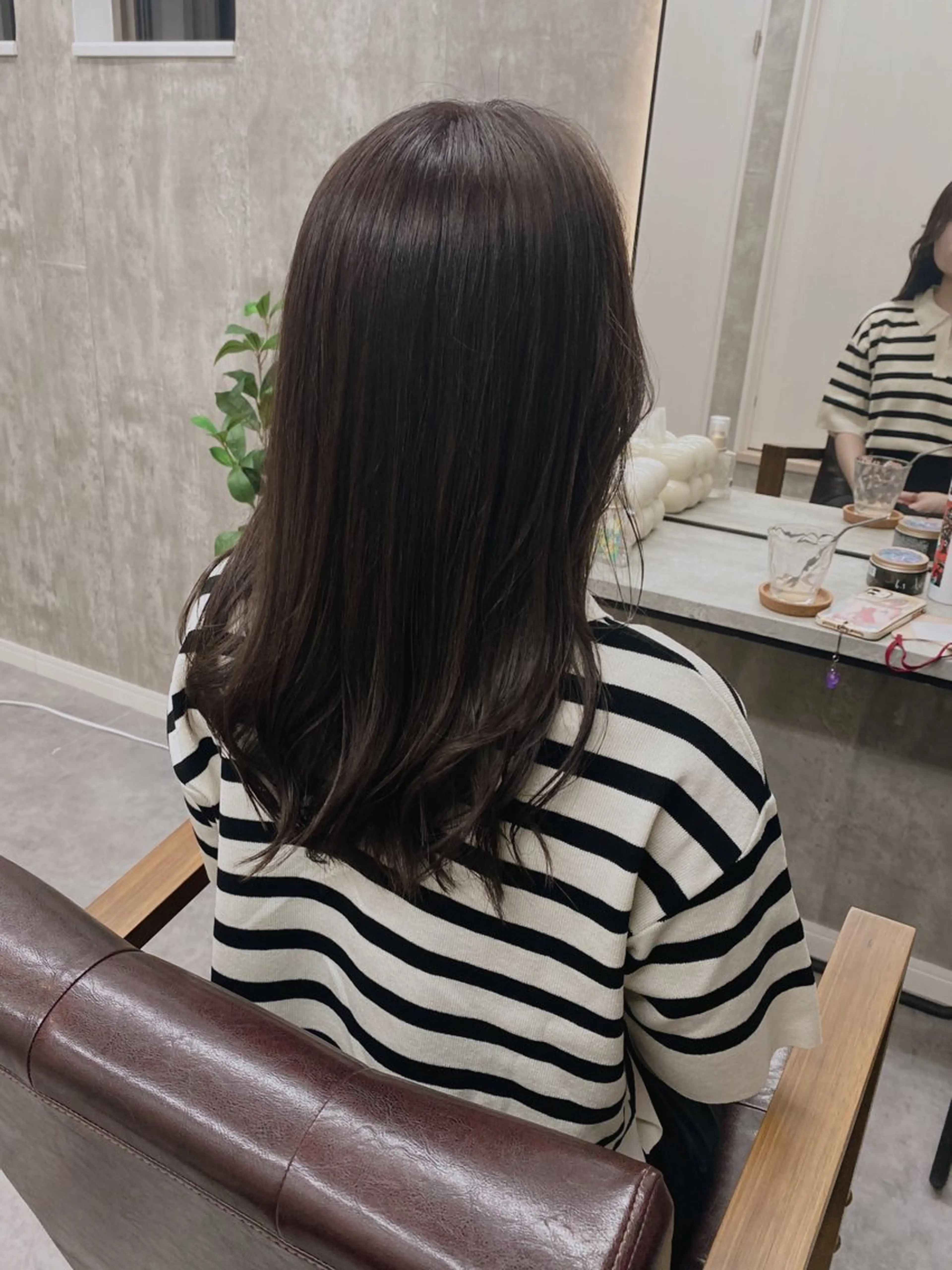 セミロング カラー 透明感カラー 1席のみの 美容室IKKIのヘアスタイル