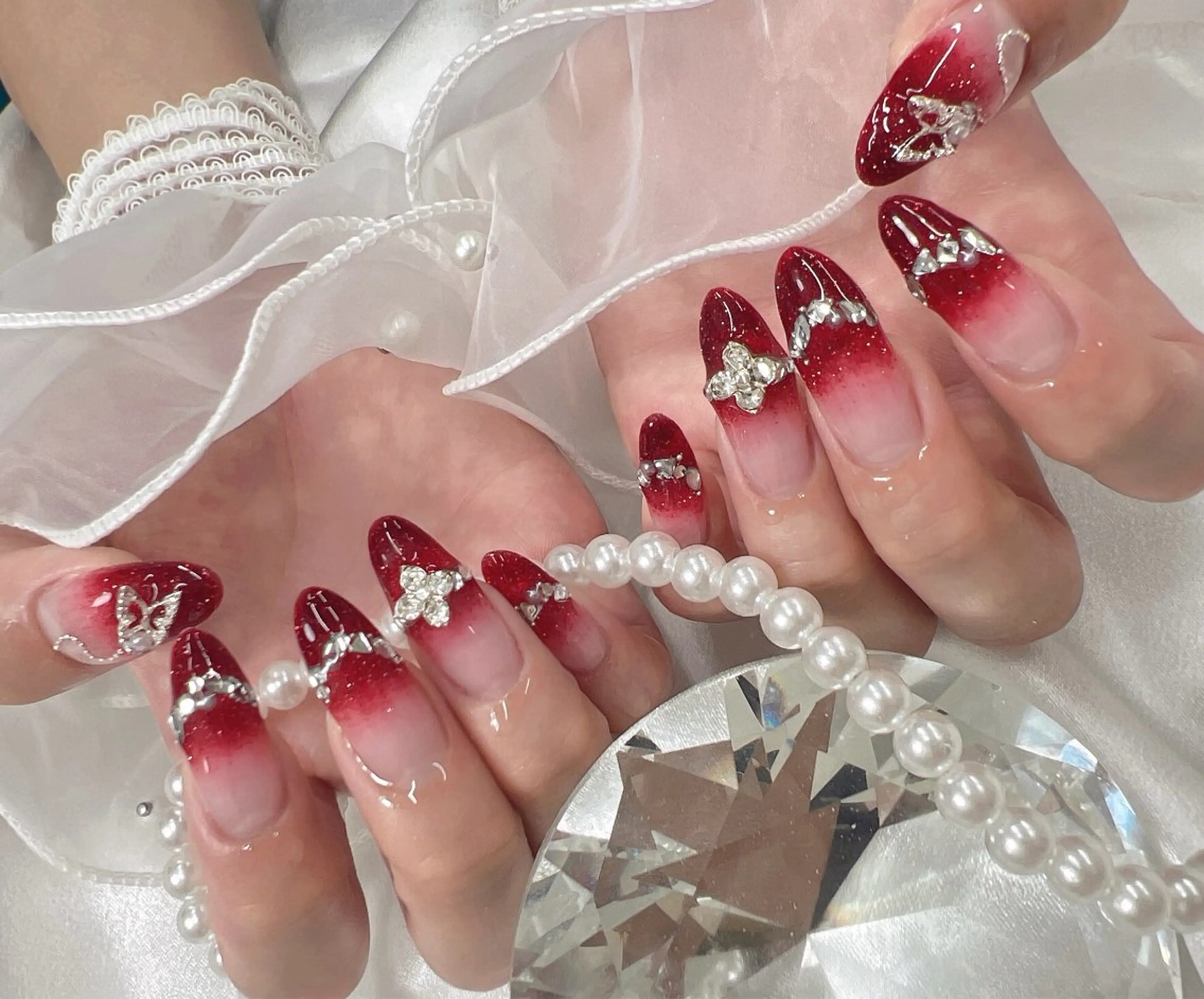 ネイル フラッシュネイル グラデーション ラメ(グリッター) ラメグラデーション ハンドネイル bijou nails所属・bijou nails　蓮のネイルデザイン