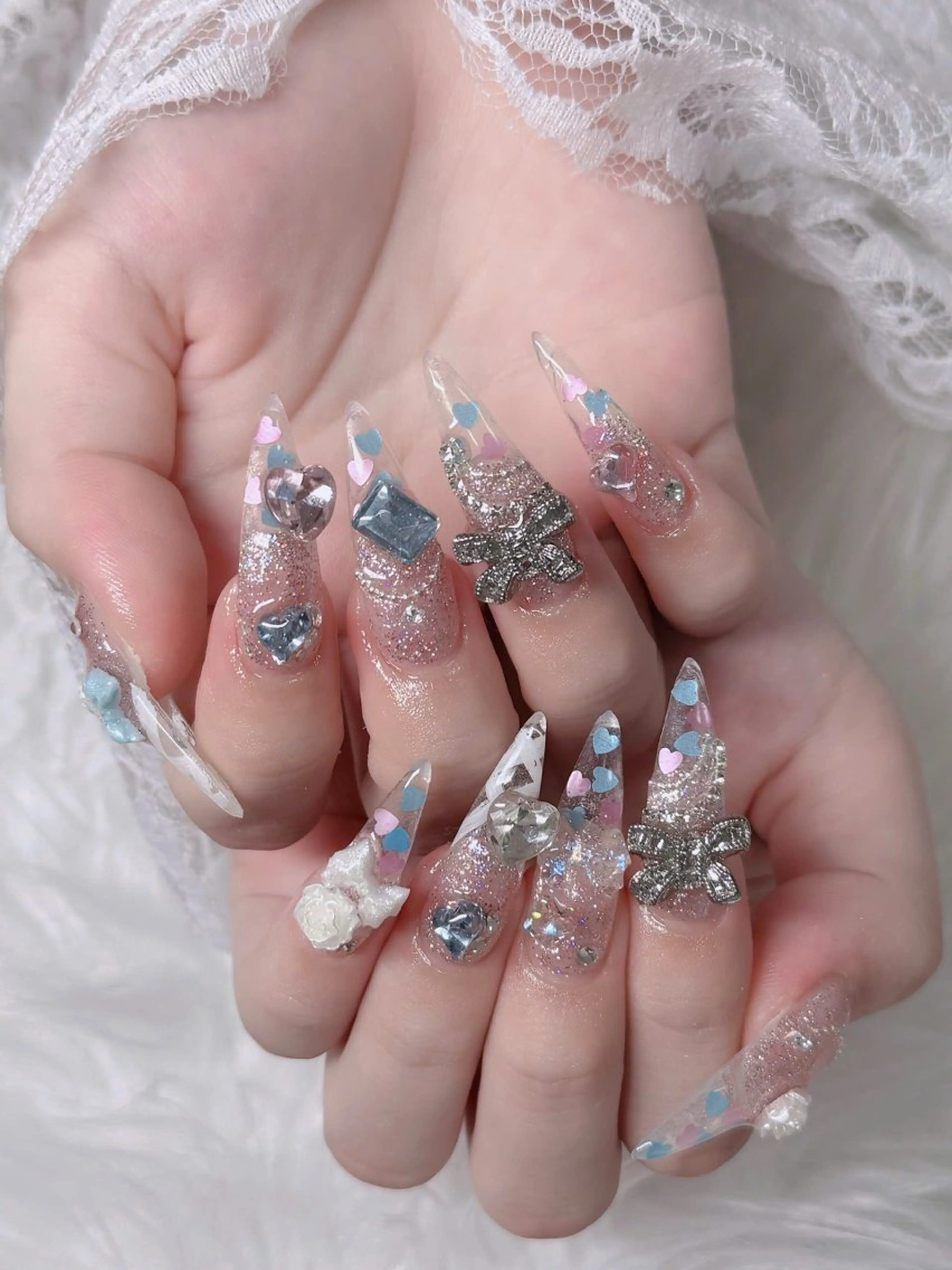 ネイル フレンチネイル ジェルネイル ガラスフレンチ ハロウィン ハート ハンドネイル H.baby Nail Salonのネイルデザイン