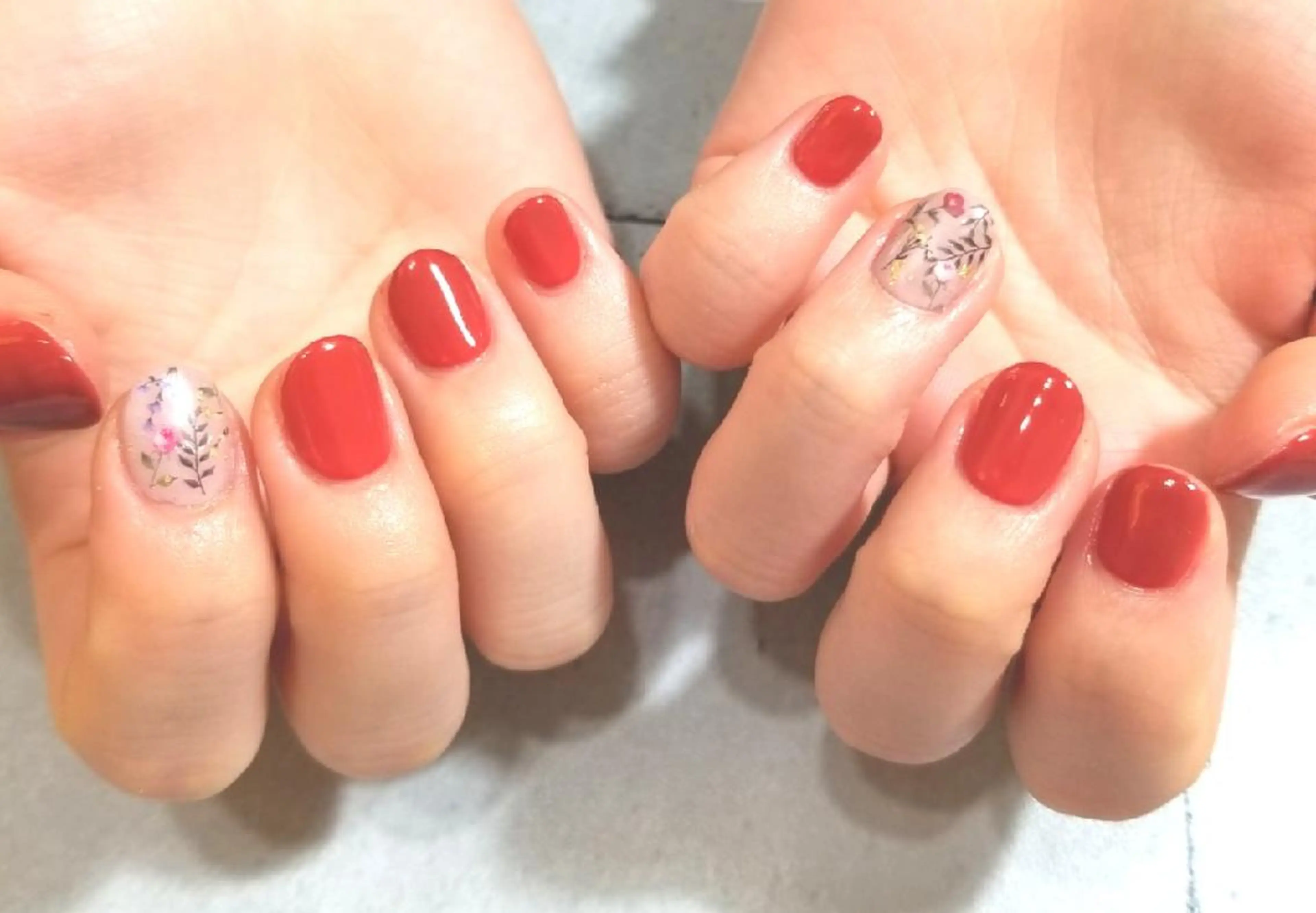 ネイル nijiiro🌈 サトウのネイルデザイン