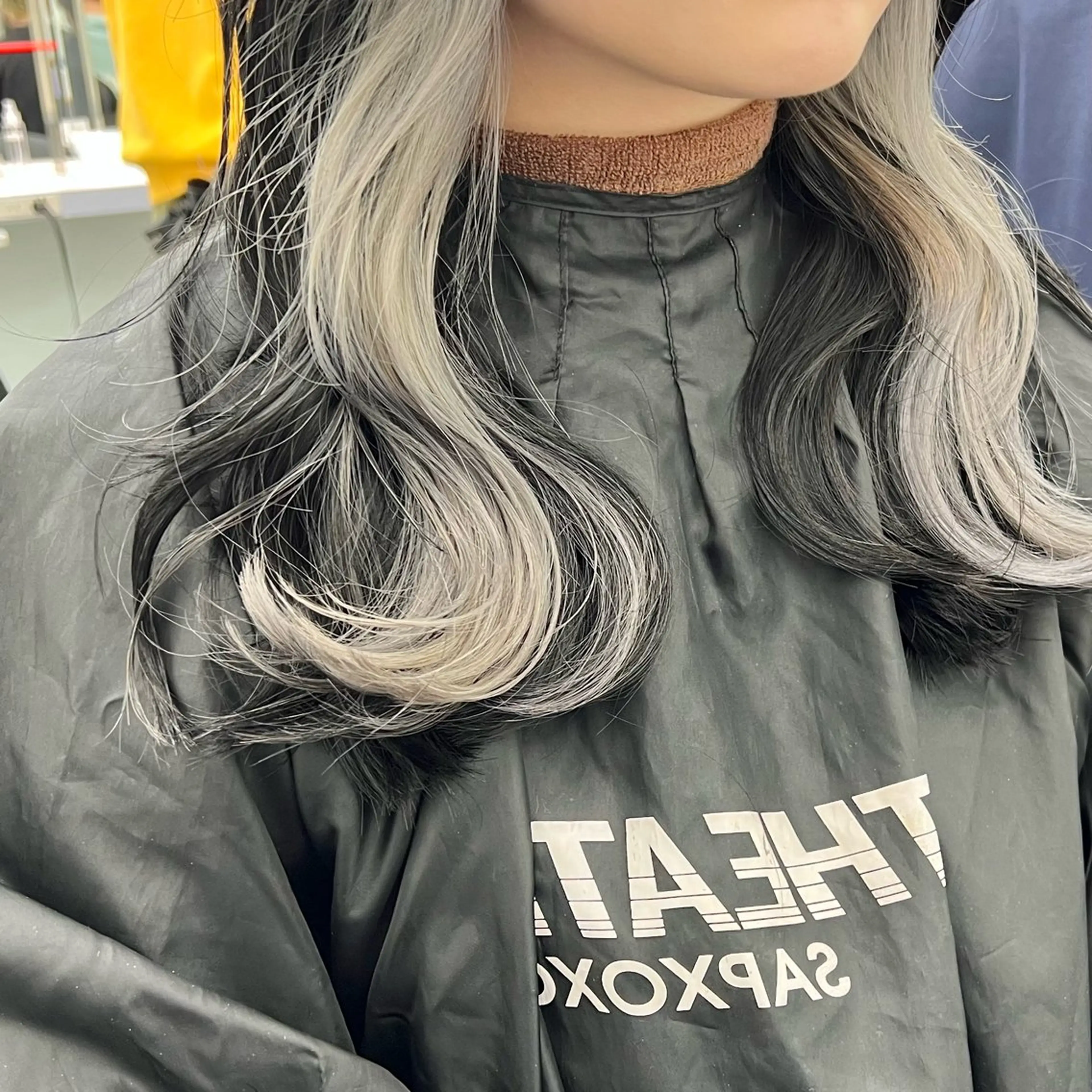 セミロング カラー ヘアカラー トリートメント ヘッドスパ ヘアセット 韓国スタイル🇰🇷 トレンドレイヤー🪡のヘアスタイル