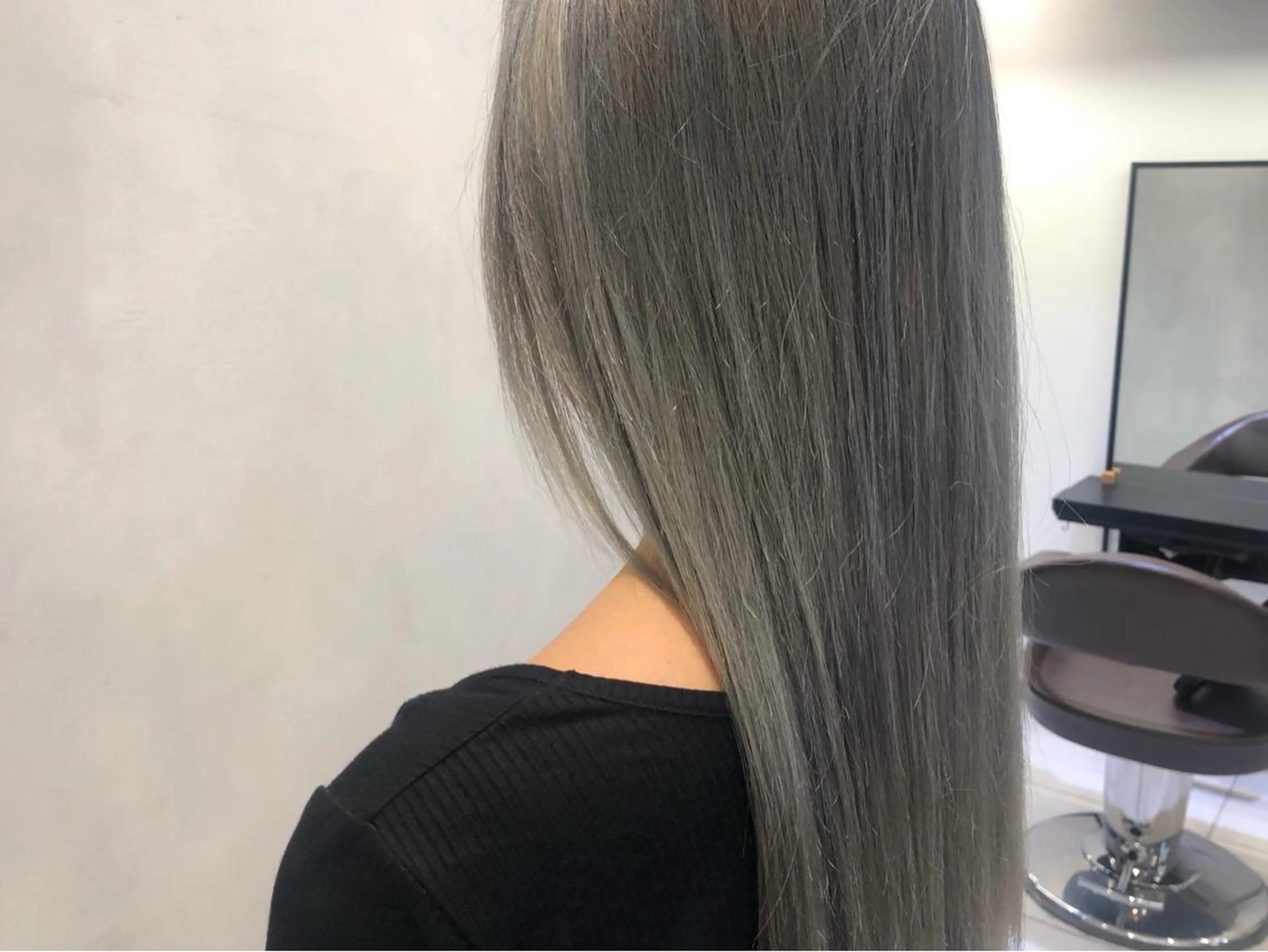 ロング 渡邊 桃香のヘアスタイル