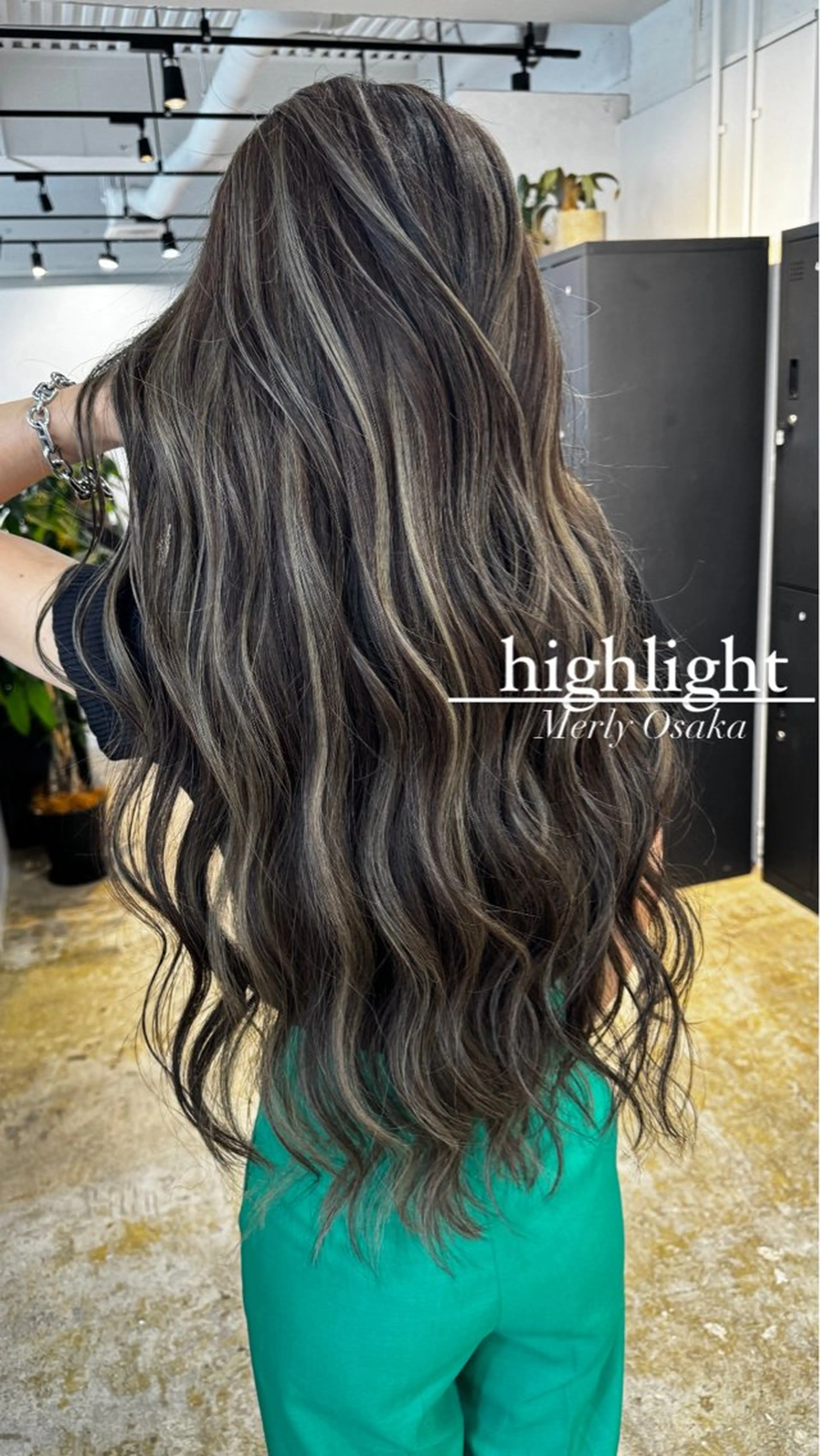 ロング ヘアカラー 心斎橋/海外レイヤー 募集中三好玲奈のヘアスタイル
