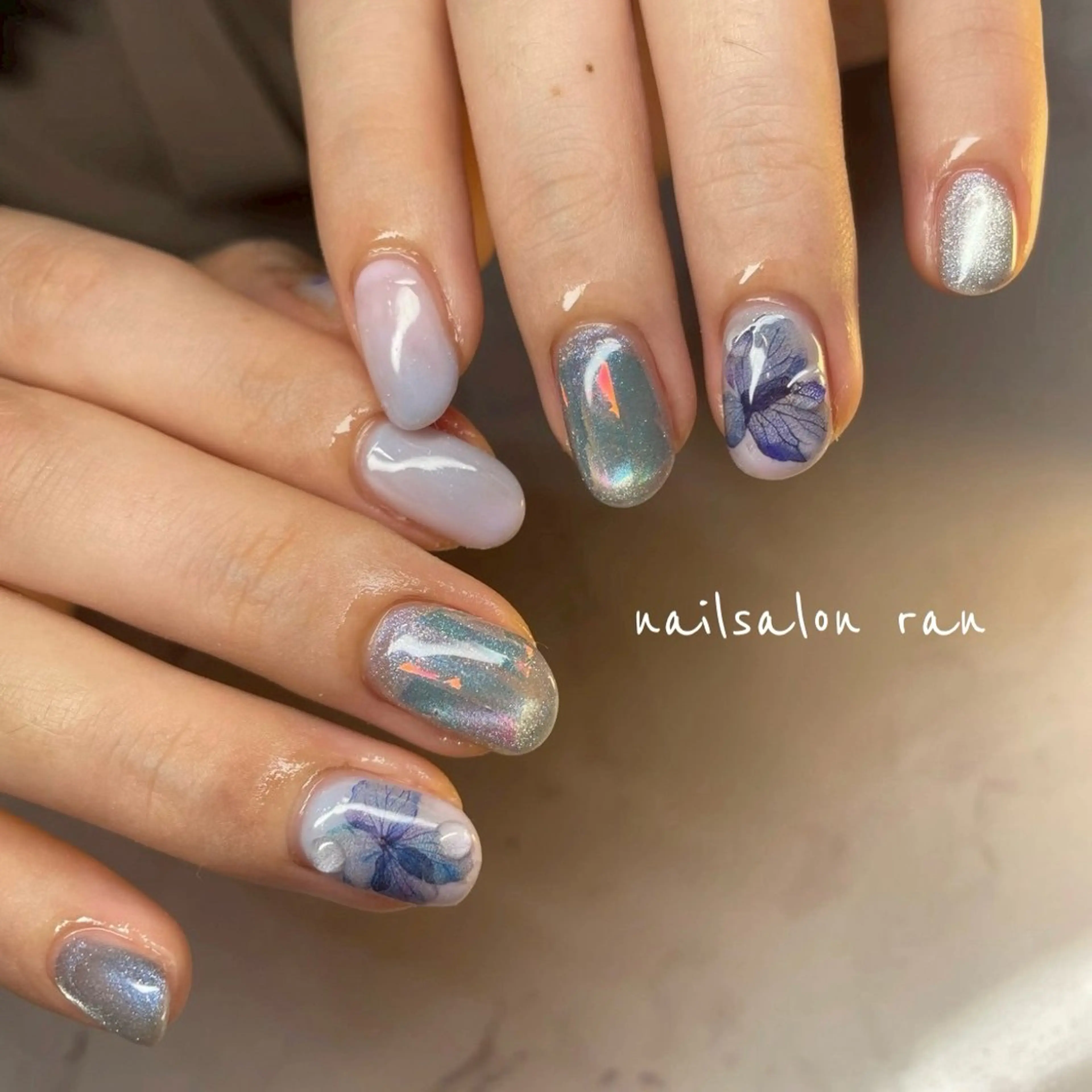 ネイル マグネットネイル nailsalon ranのネイルデザイン