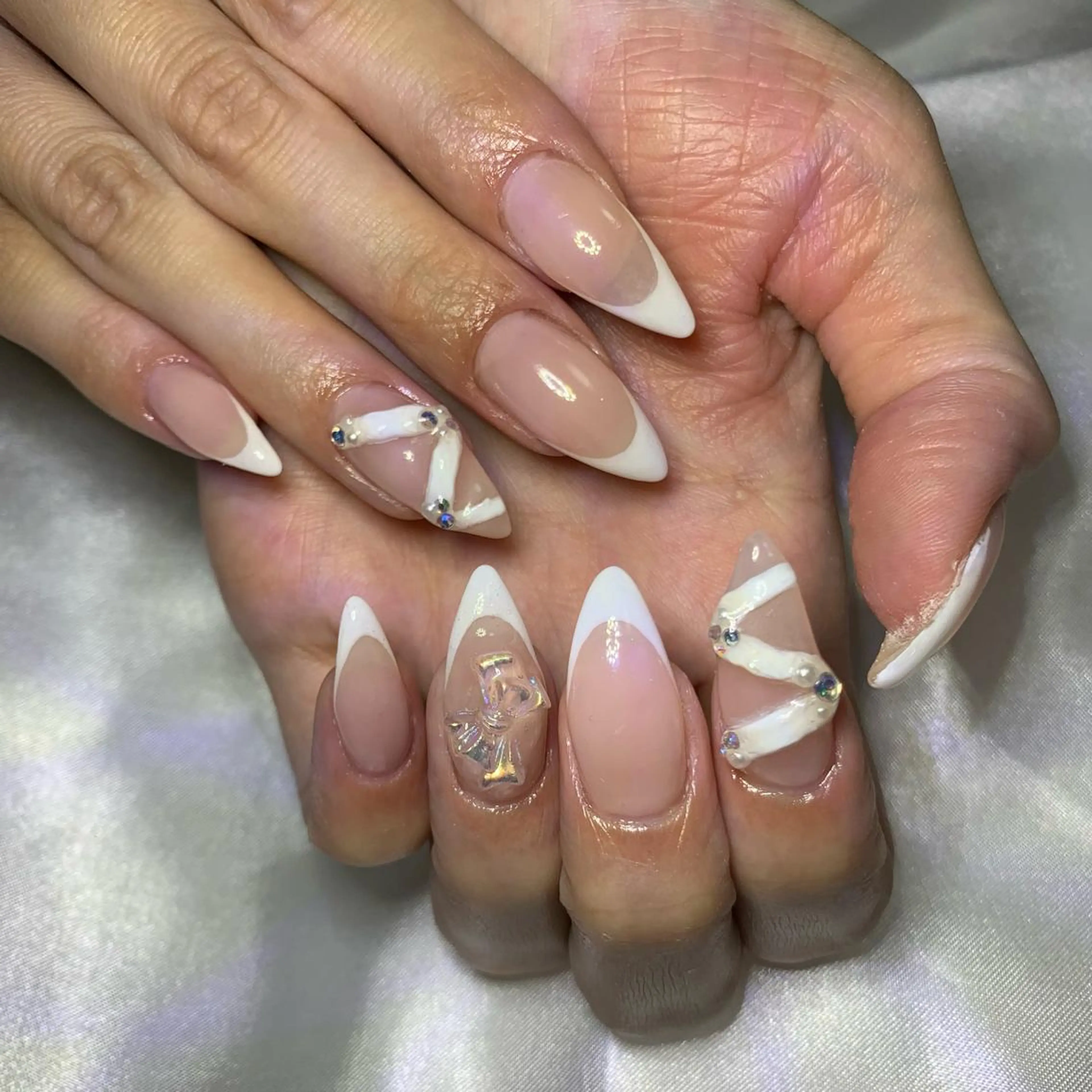 ネイル フレンチネイル happiness nailのネイルデザイン