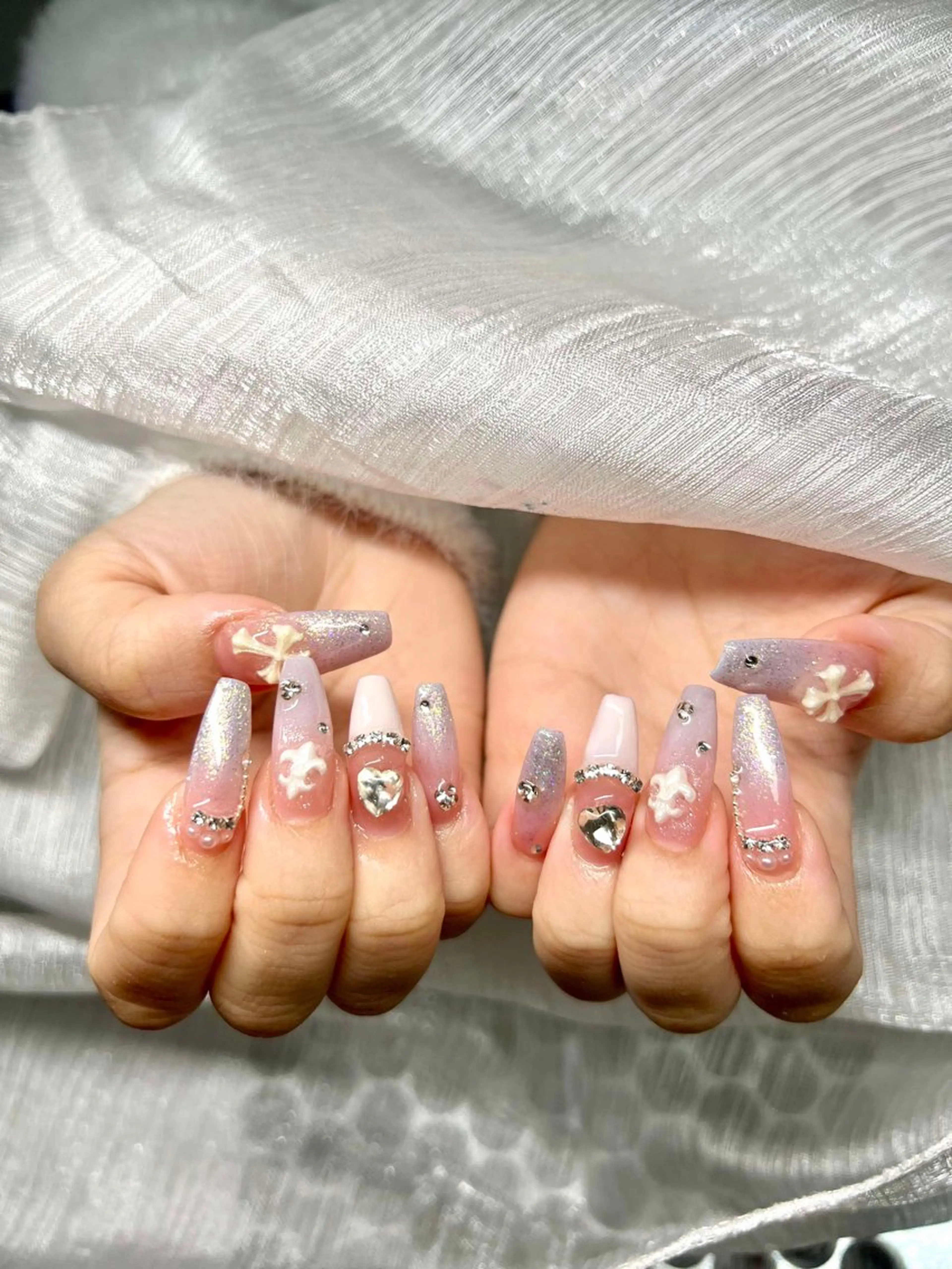 ネイル Lee Nailsのネイルデザイン