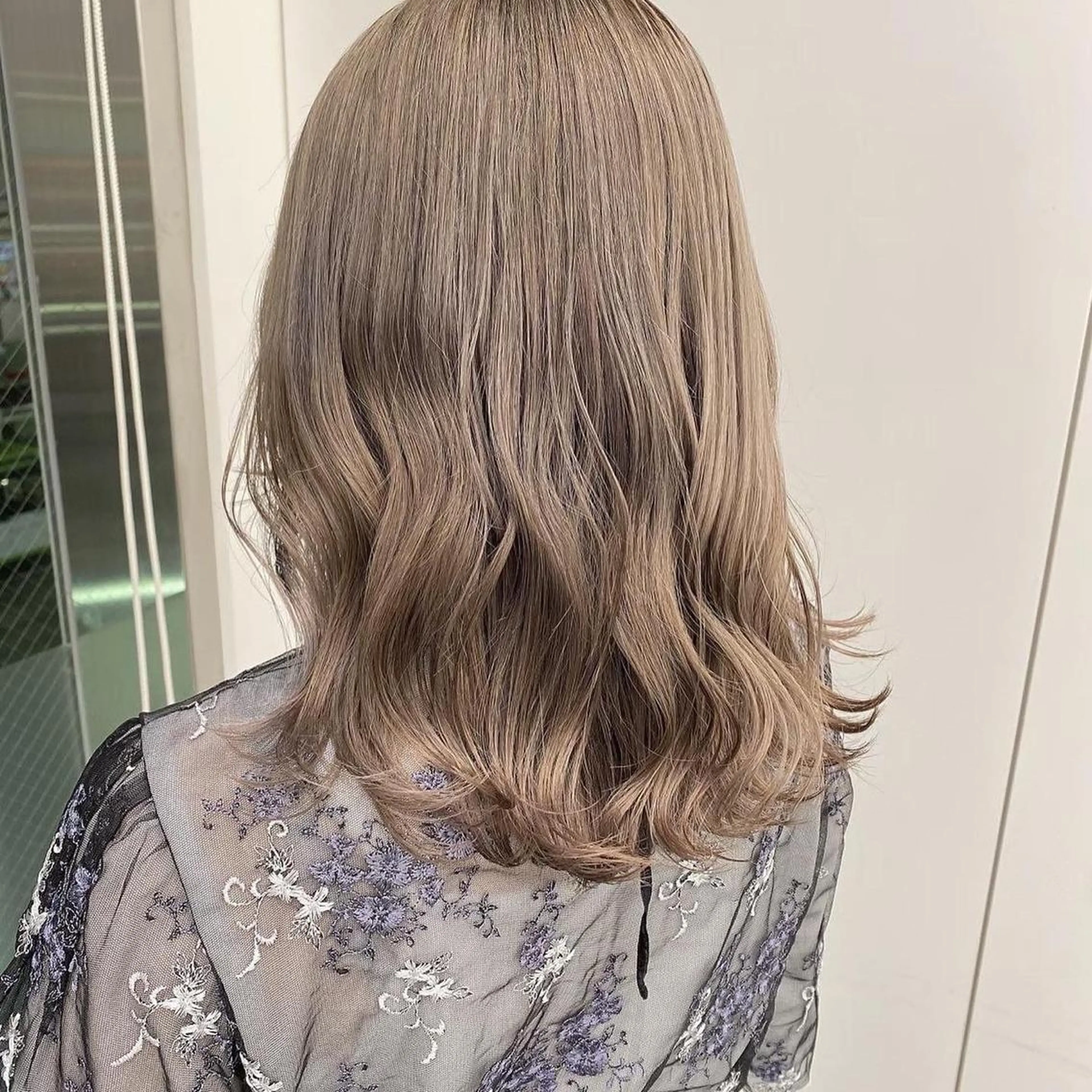 セミロング ヘアカラー レイヤー✂︎赤み消し 髪質改善/井上健太のヘアスタイル