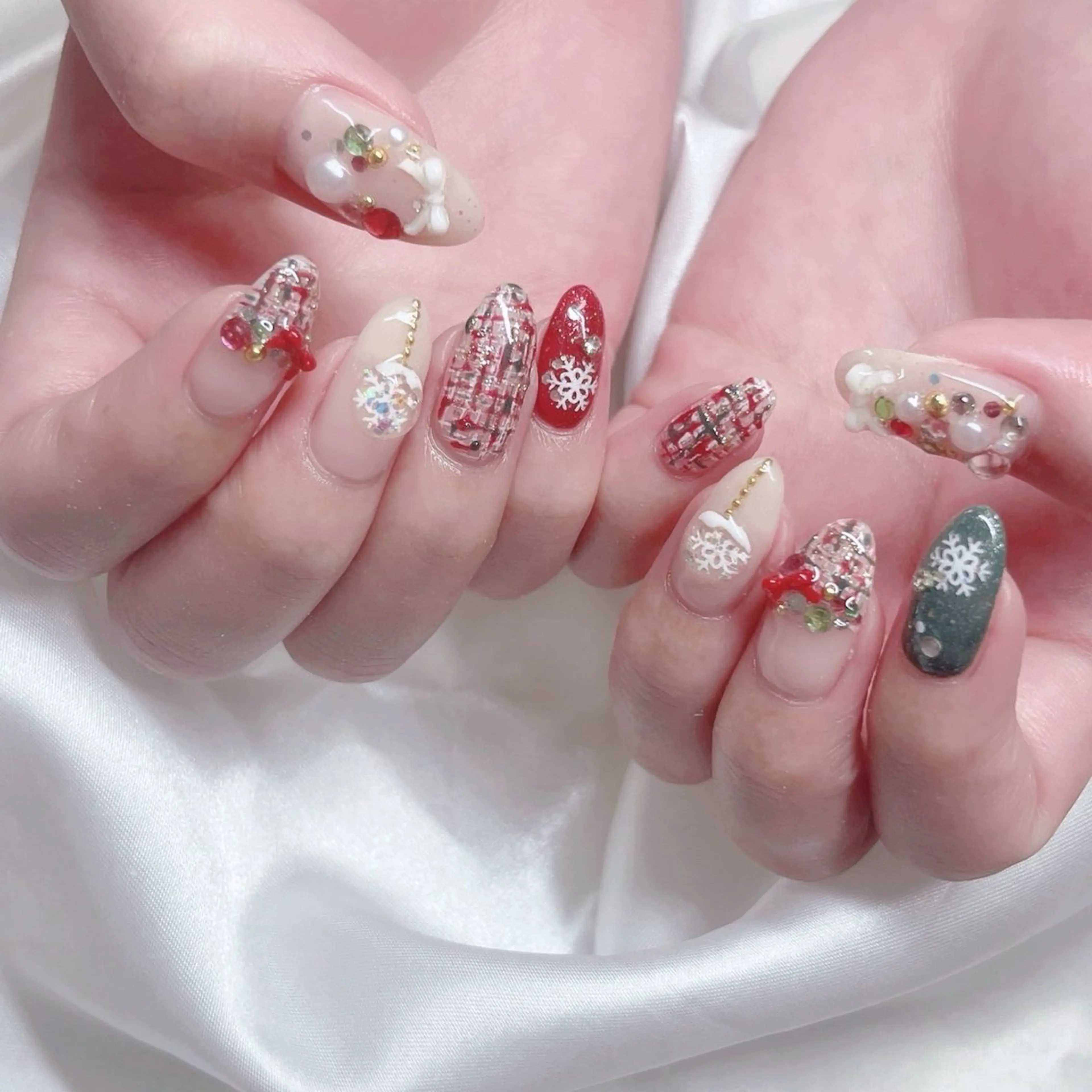 ネイル アートネイル emilia nailのネイルデザイン