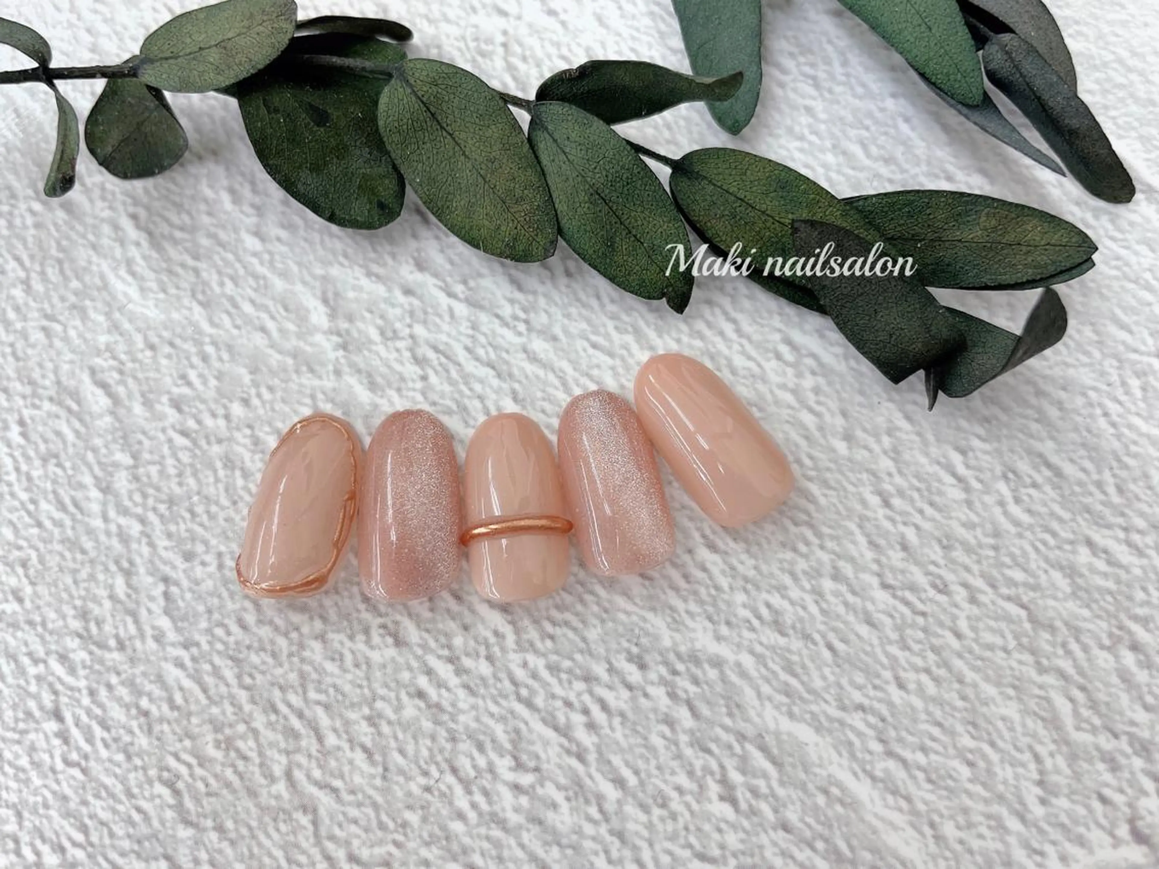 ネイル ハンドネイル マキ ネイルサロンのネイルデザイン