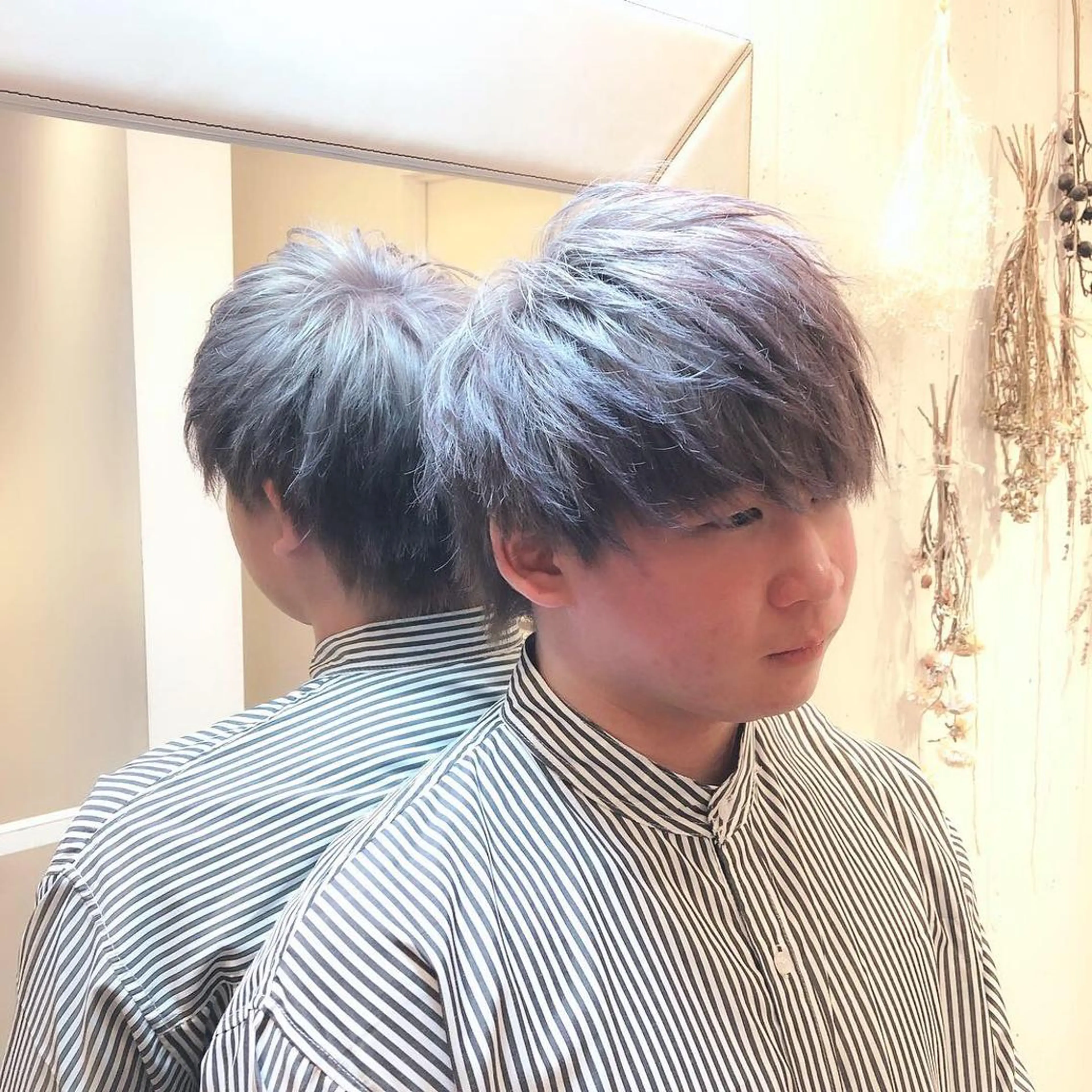 カット＋ブリーチ＋カラー＋トリートメントの写真