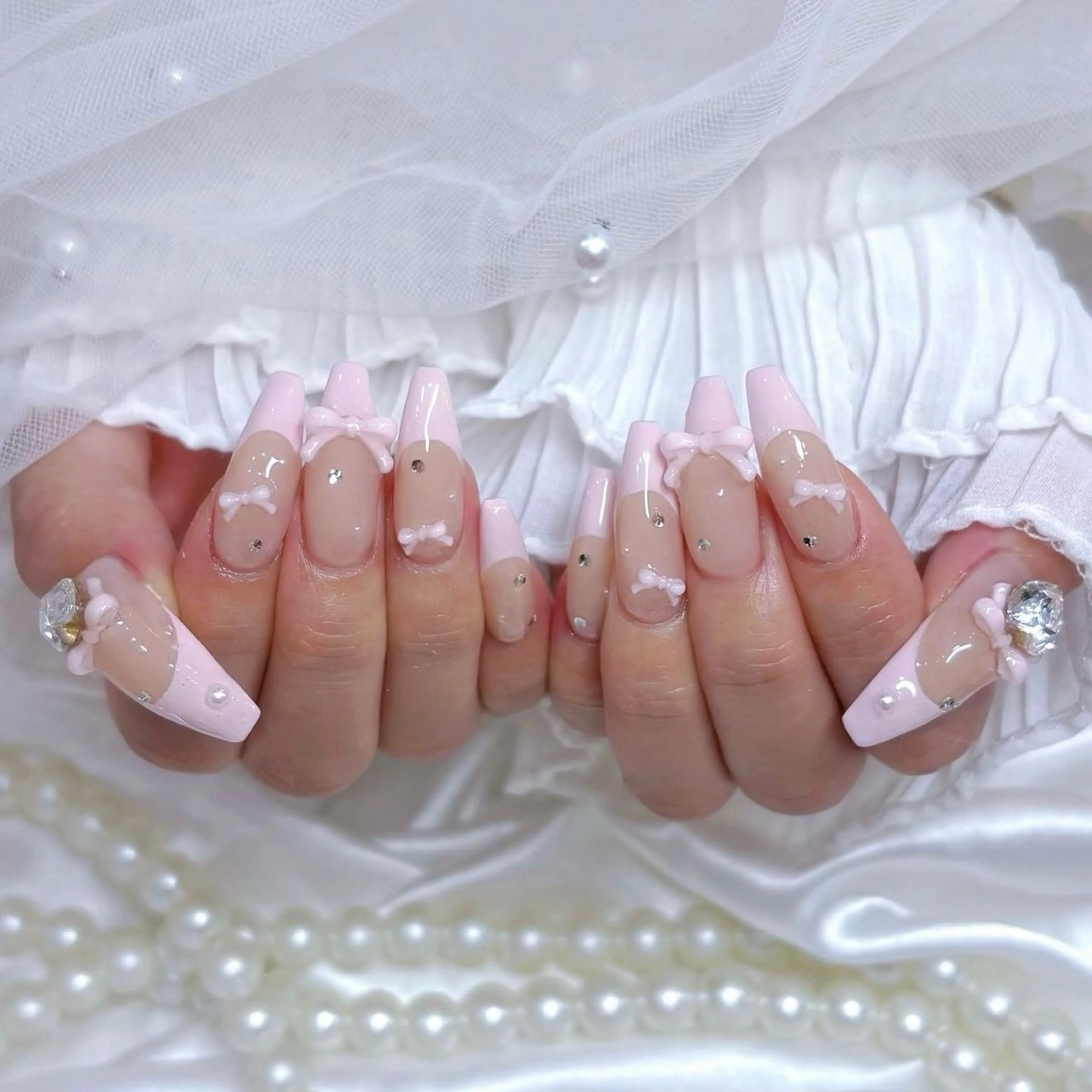 ネイル フレンチネイル キラキラネイル 韓国ネイル シンプルネイル ワンホンネイル ハンドネイル MEI Nailのネイルデザイン