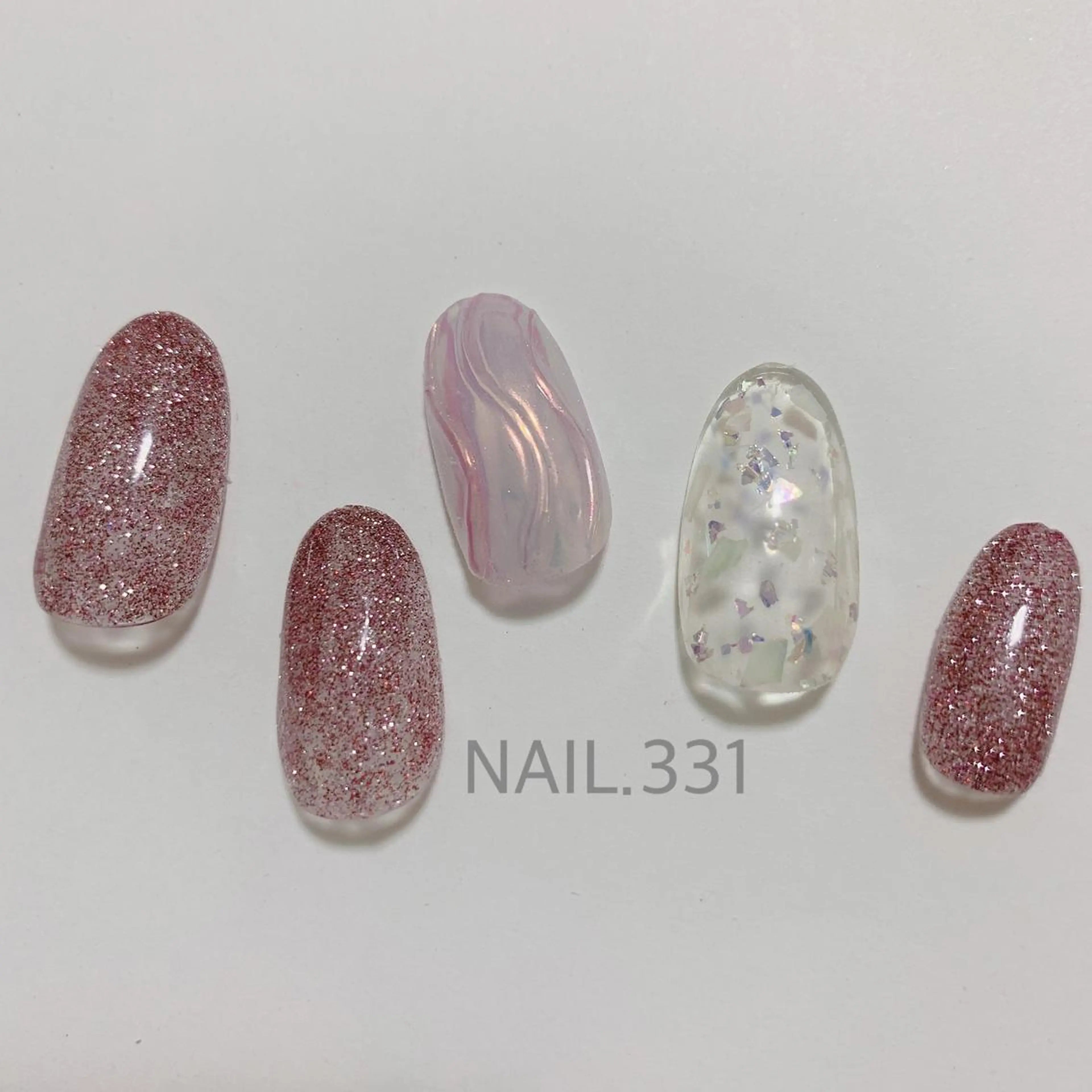 ネイル キラキラネイル ニュアンスネイル ショートネイル 春ネイル ストーンネイル Nail 331のネイルデザイン