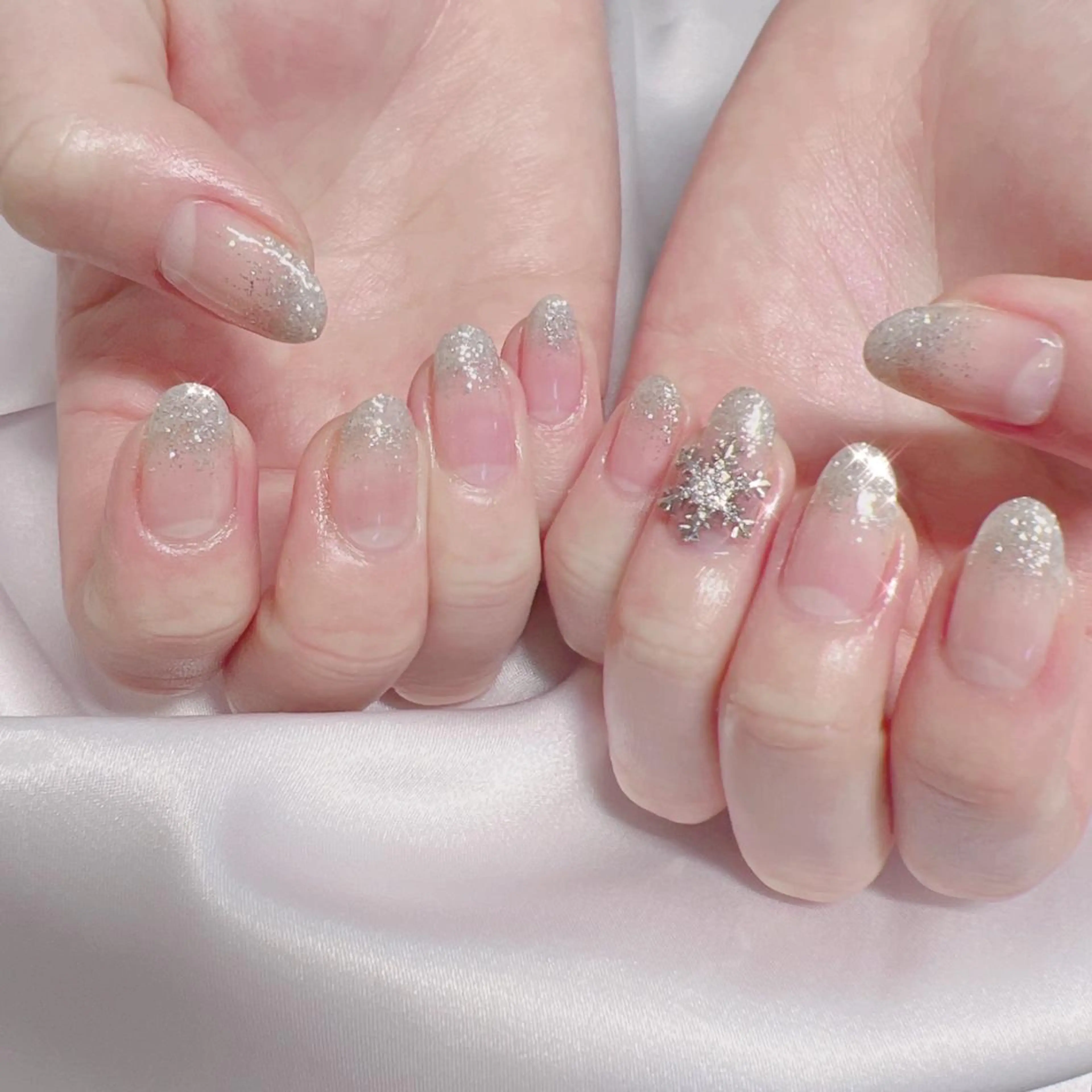 ネイル オーロラネイル フットネイル フレンチネイル ジェルネイル 韓国ネイル ハンドネイル ハンドケア 【ENサロン】 Rei🎀Nailのネイルデザイン