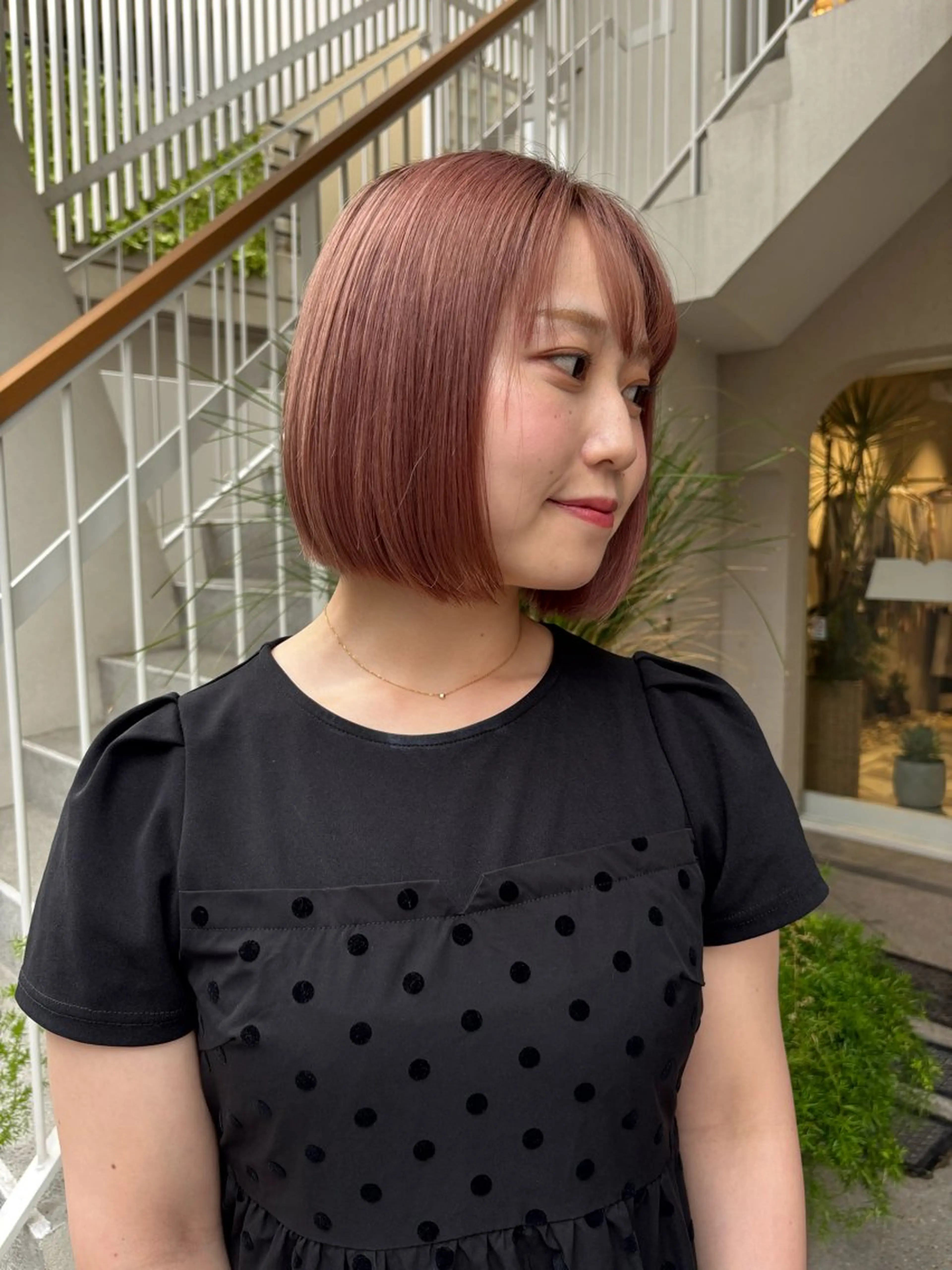 ミディアム カラー ブロンド ヘアカラー トリートメント ヘアセット レイヤーボブ🎵 ブリーチ/りりのヘアスタイル