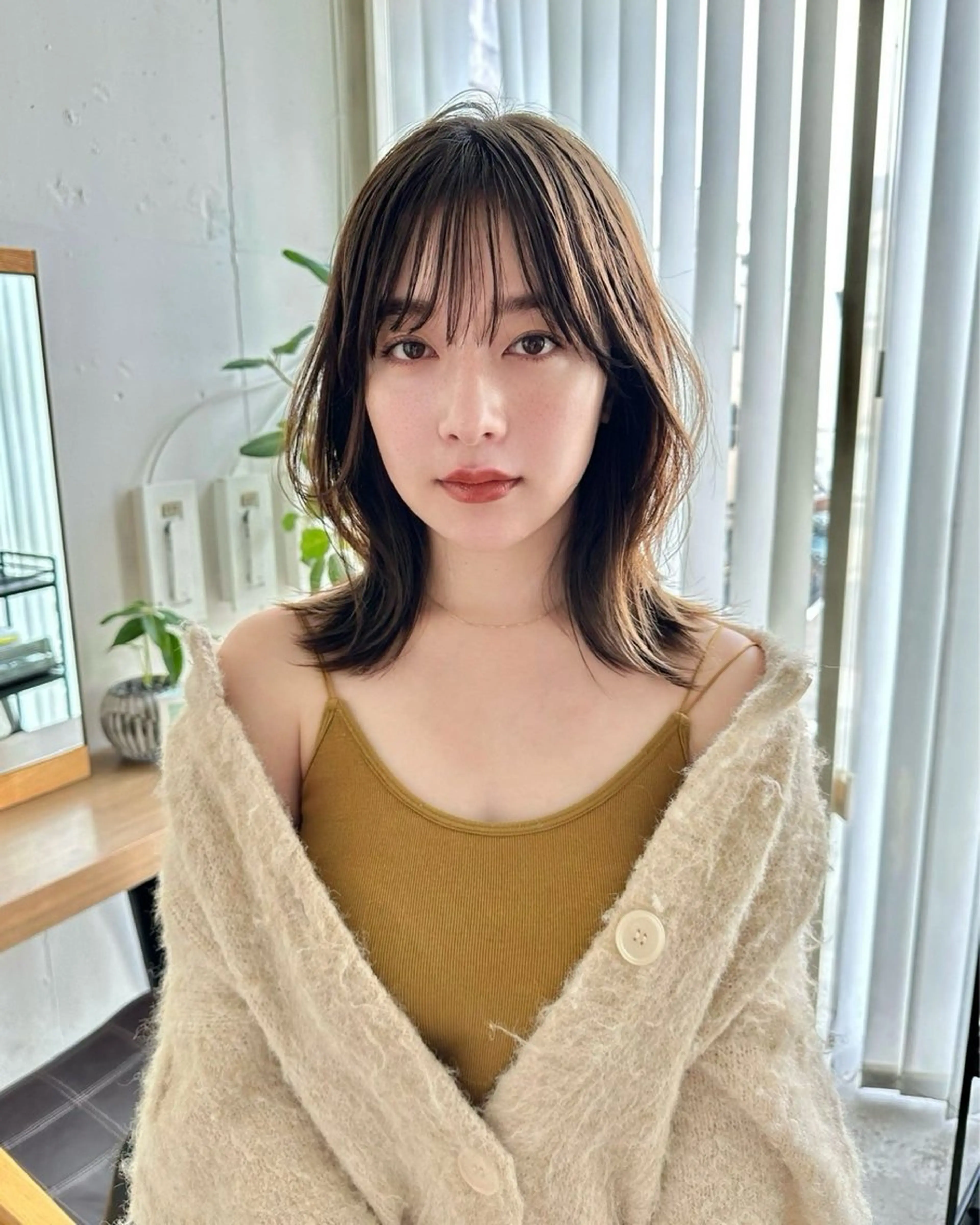 ミディアム 透明感カラー/似合わ せカット/大島実加永のヘアスタイル