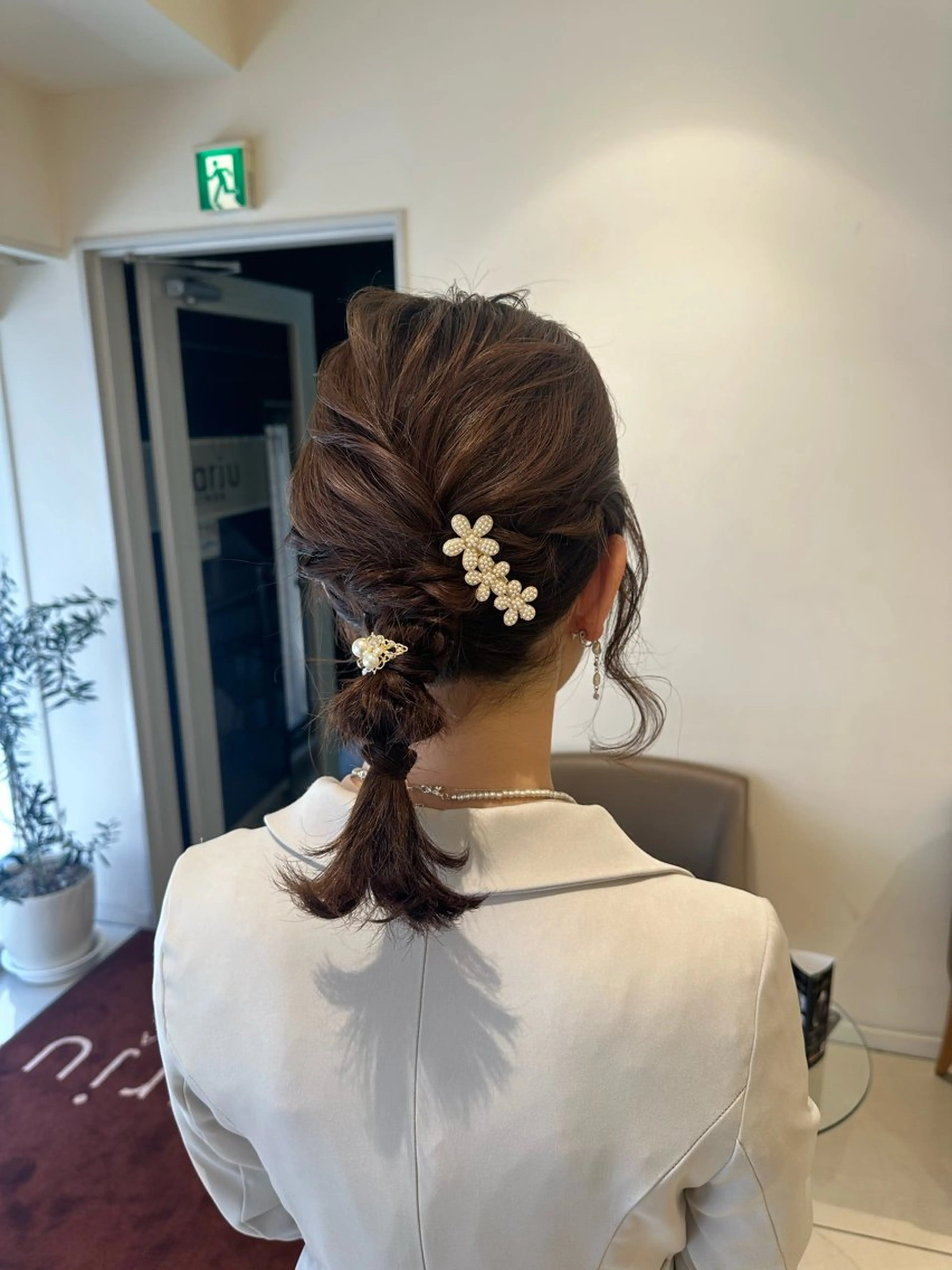 ミディアム ヘアアレンジ 銀座レイヤーカット ×シースルー前髪のヘアスタイル