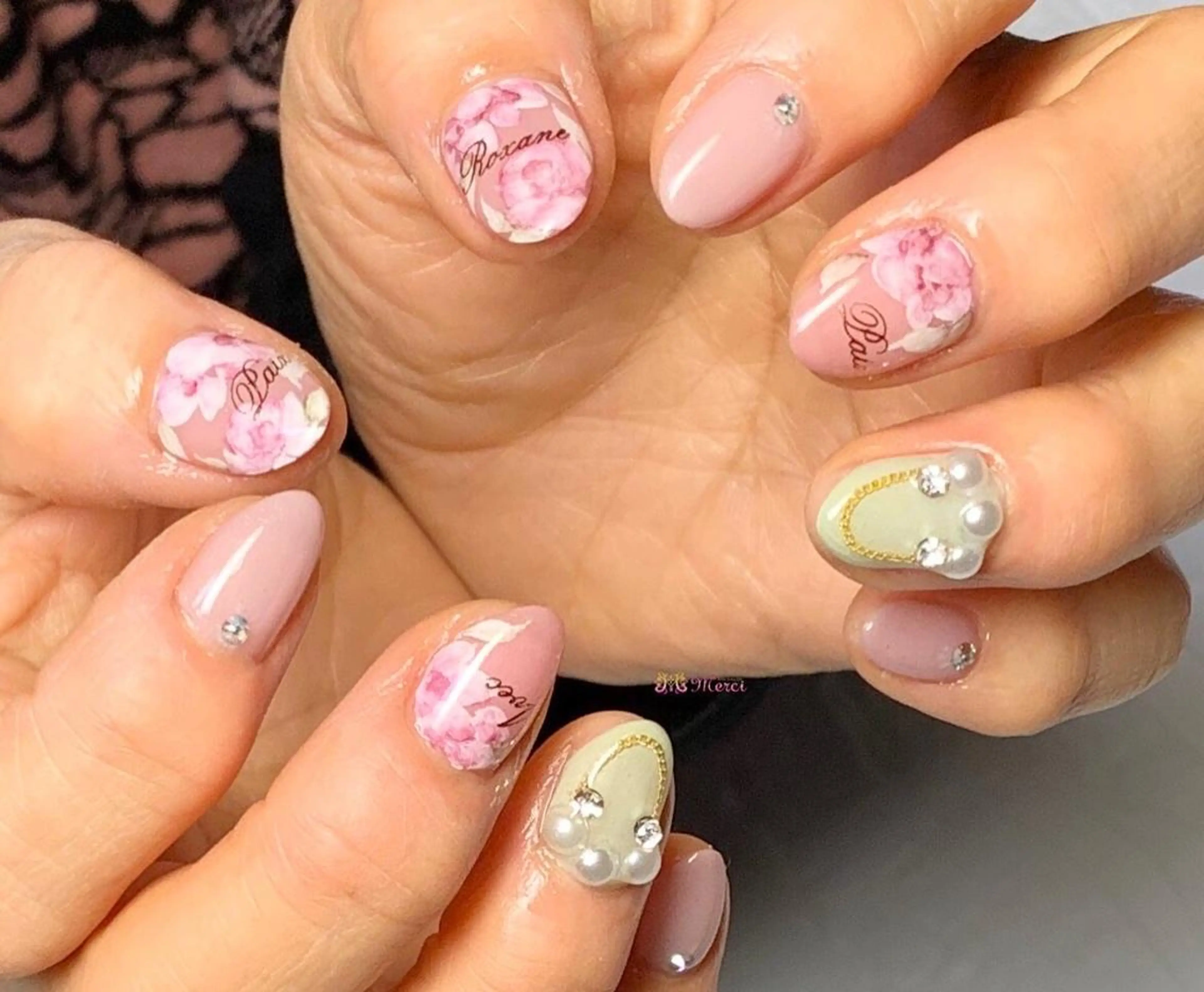ミディアム ネイル アートネイル ハンドネイル NAILSALON　 Merciのマツエク・マツパデザイン