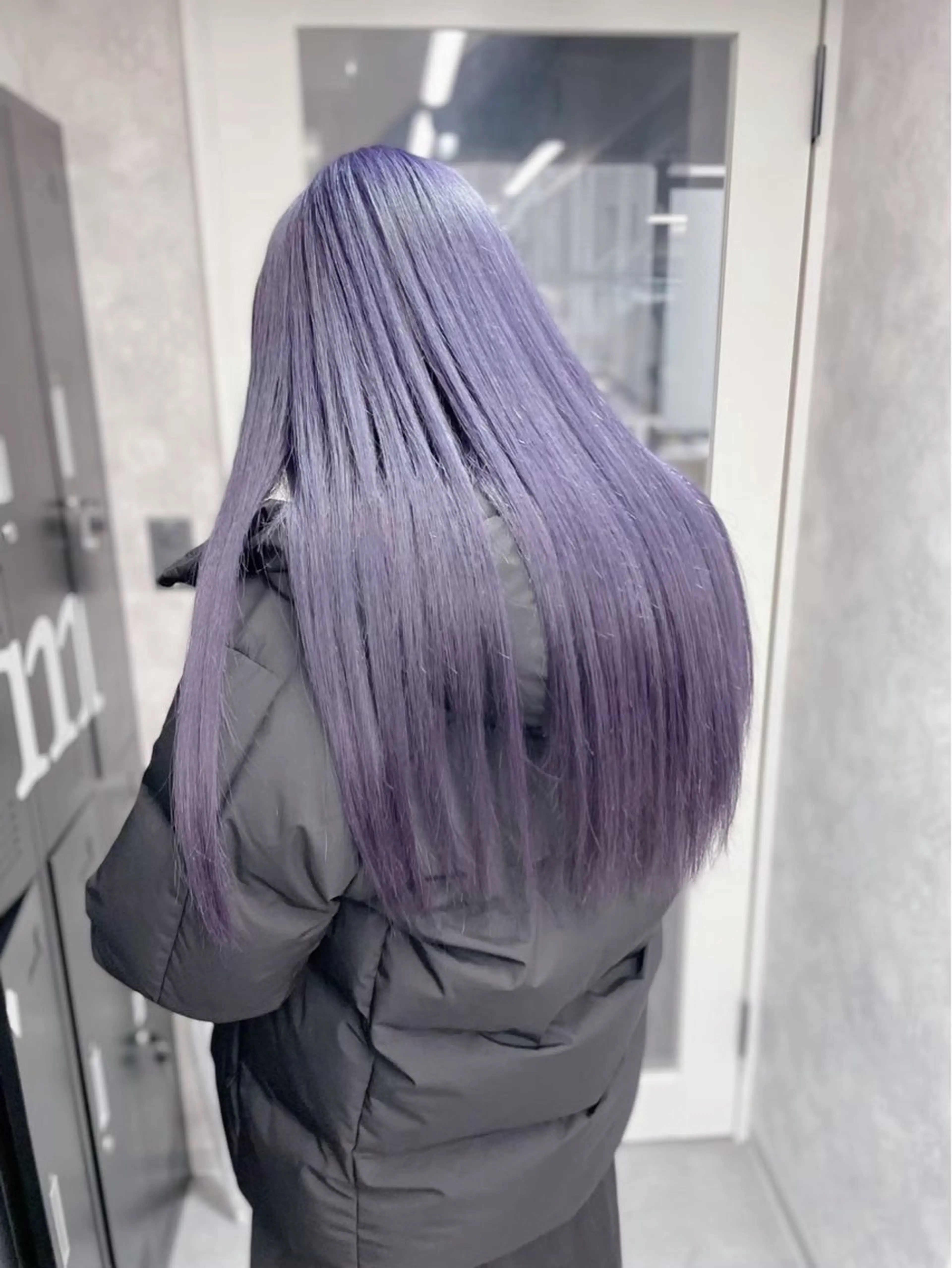 カラー まえの みほのヘアスタイル