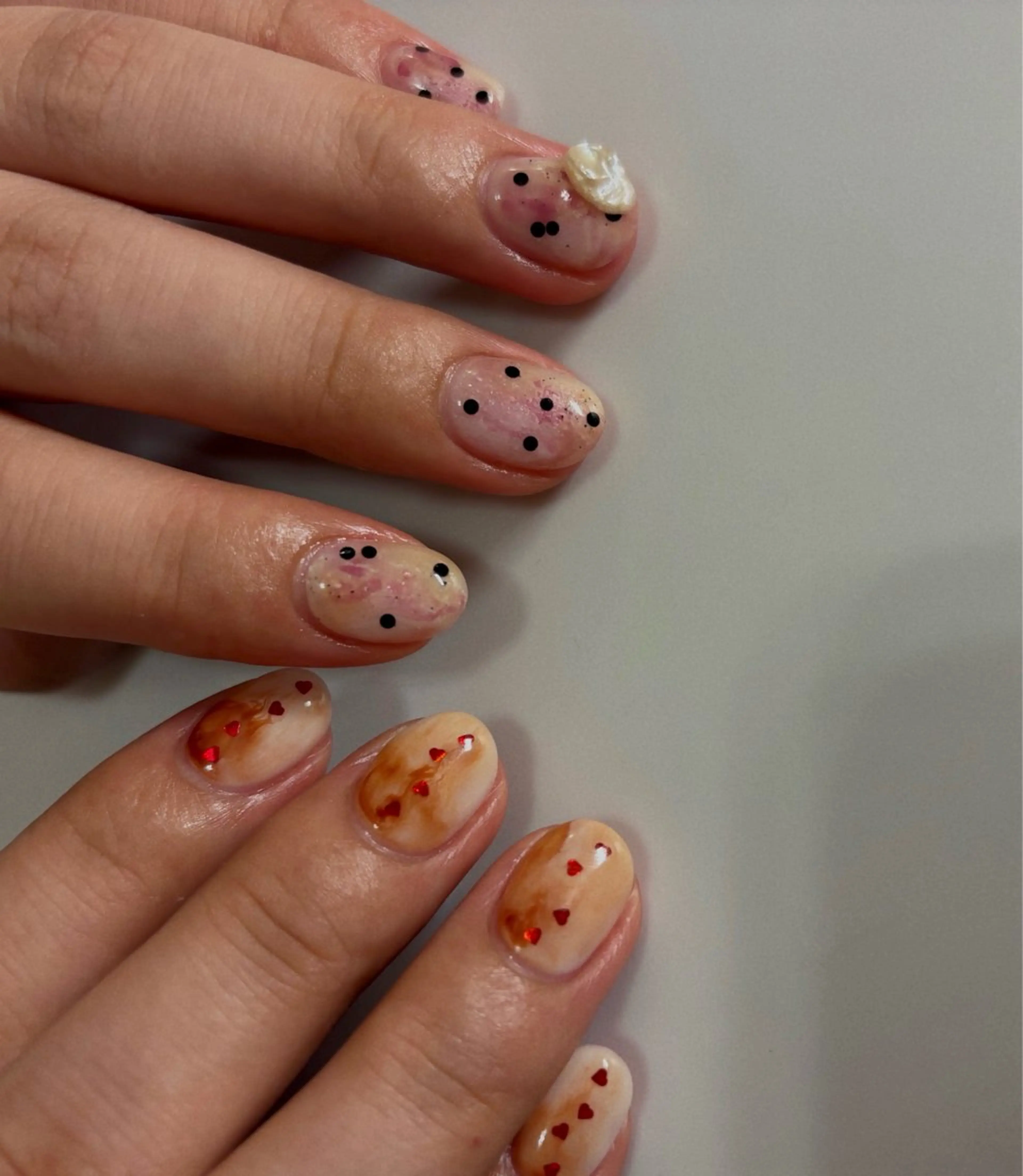 ネイル ドット ニュアンスネイル ハンドネイル Nailsalon Olu所属・ネイリスト Nanaのネイルデザイン