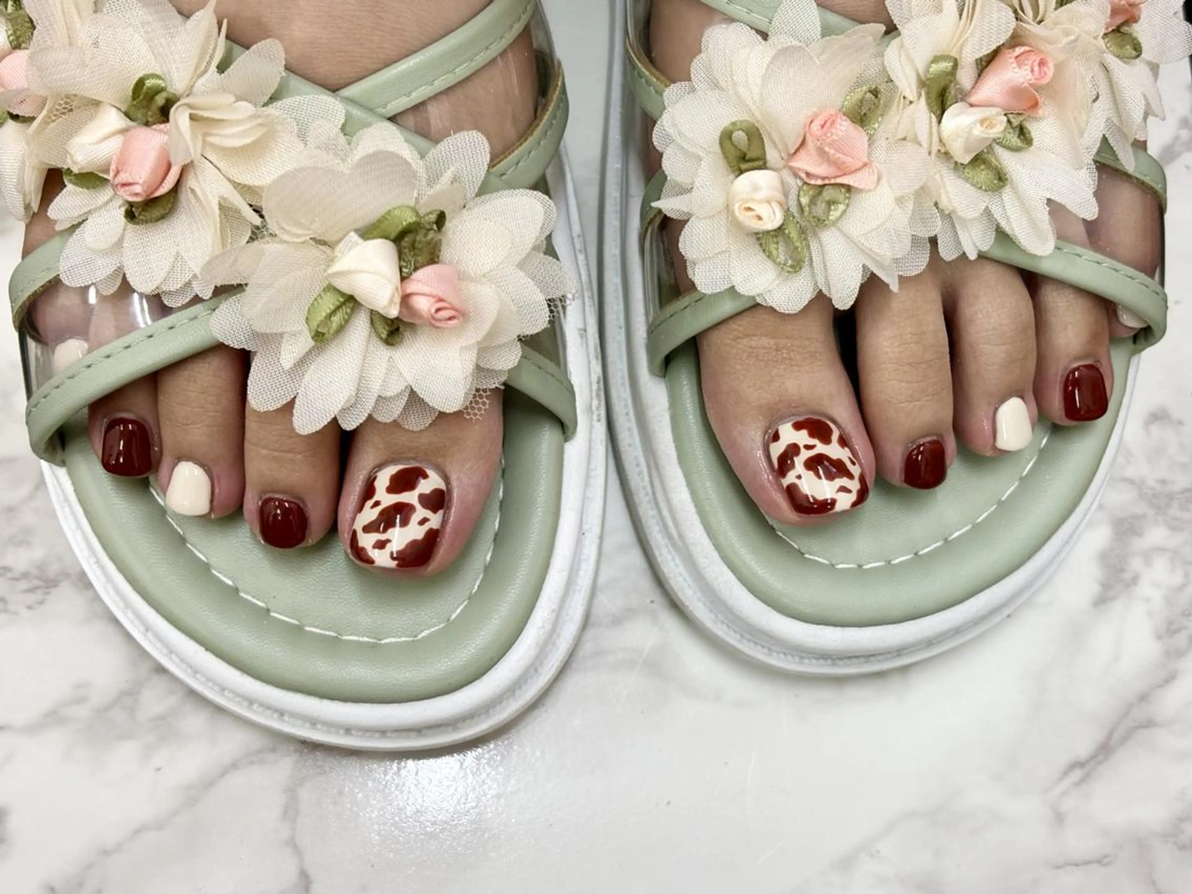 ネイル フットネイル リラネイル Aikenのネイルデザイン