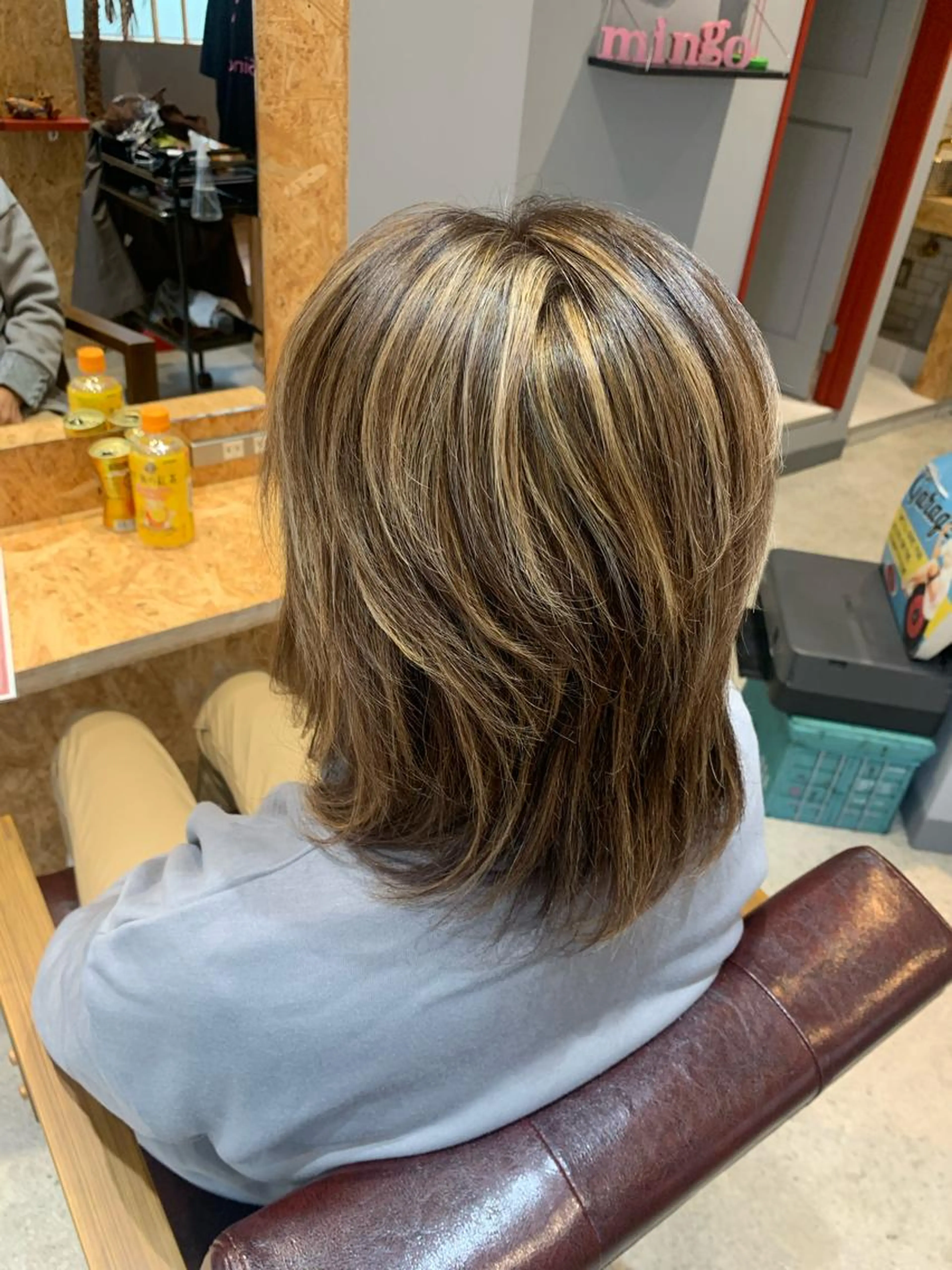 白髪染め x ハイライト 表面のみの写真