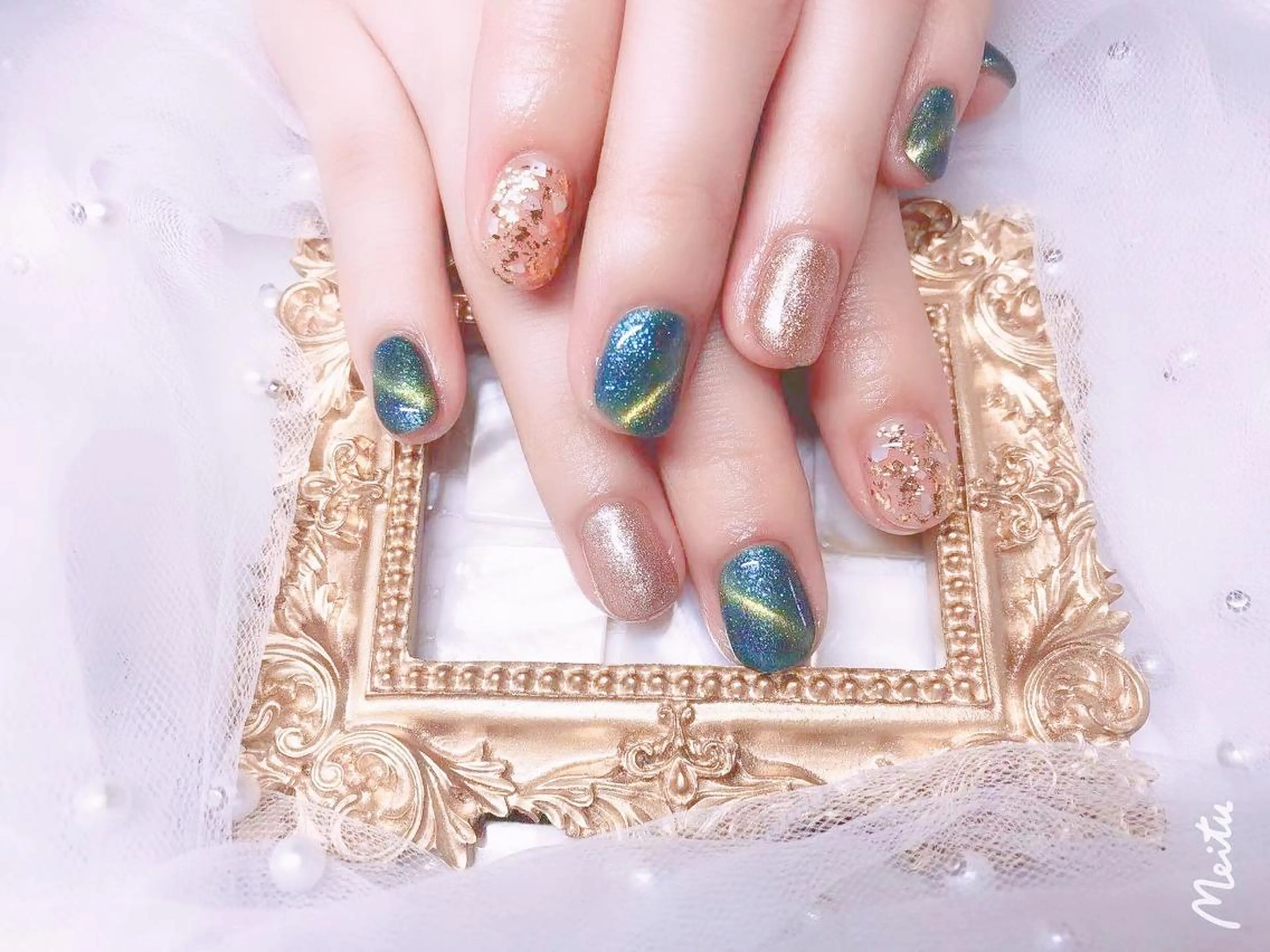 ネイル ハンドネイル マジック ミラーのネイルデザイン