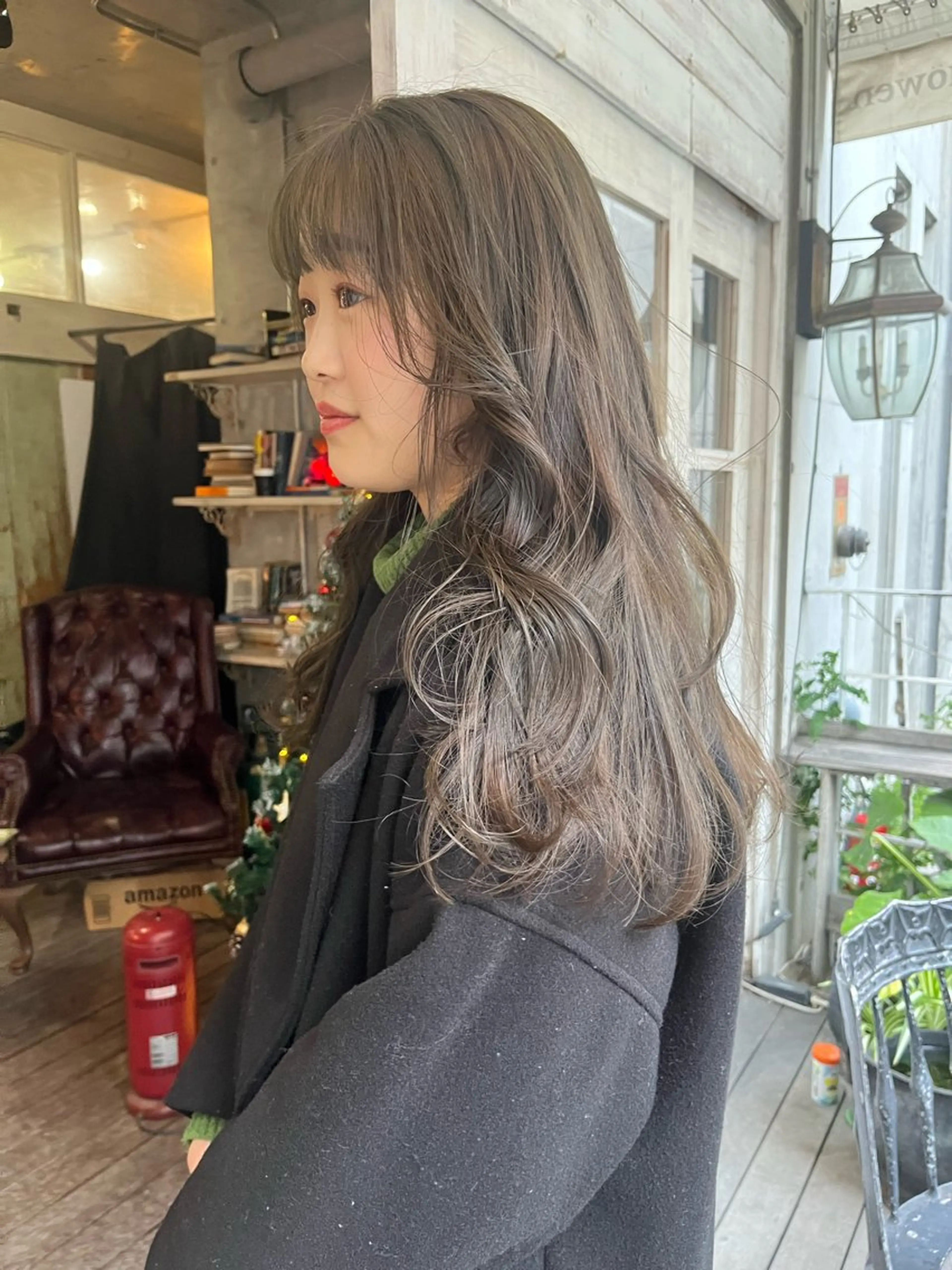 セミロング カラー カット ヘアカラー トリートメント ハイトーン/顔まわり レイヤー/YUKAのヘアスタイル