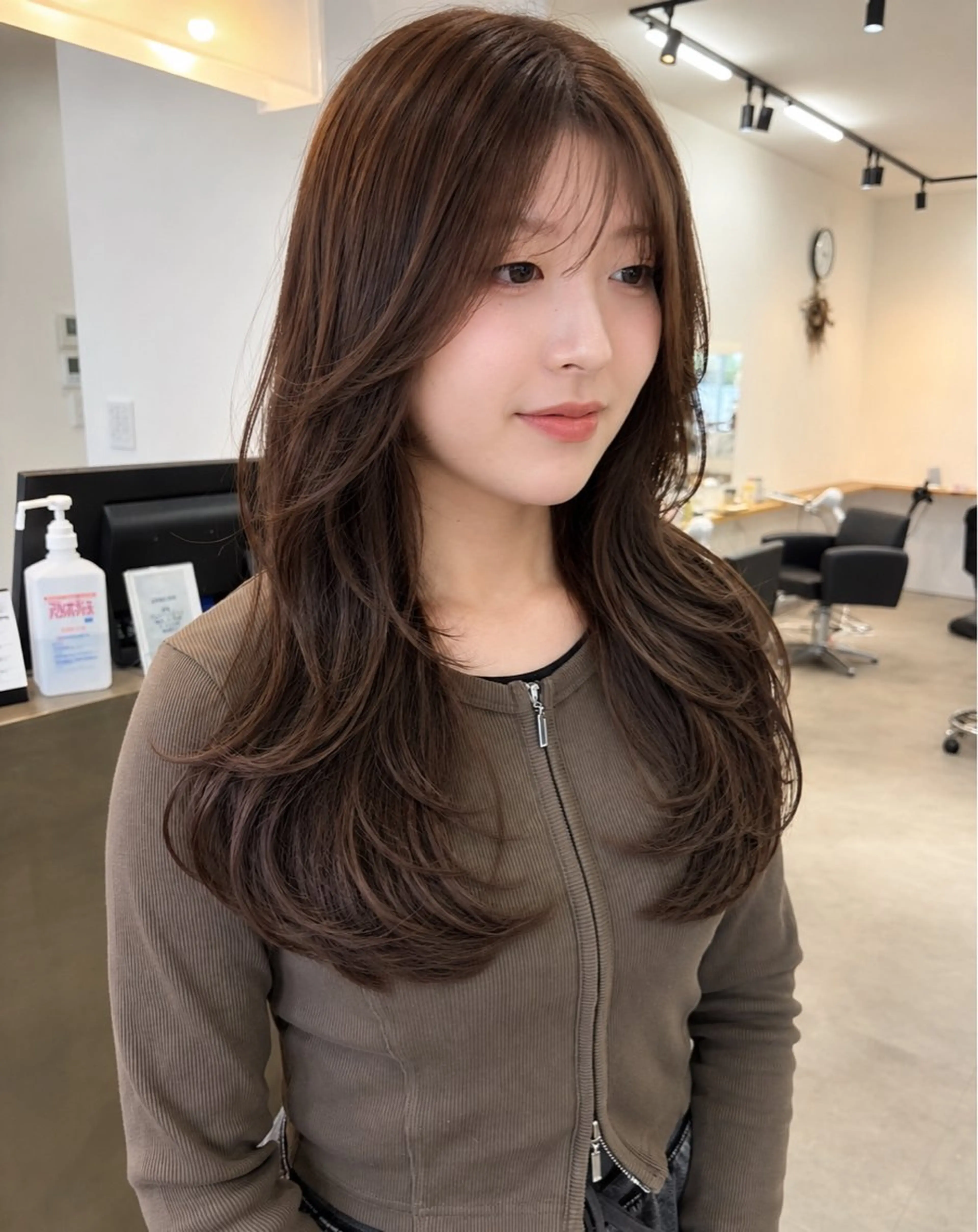 ロング カット ヘアカラー トリートメント レイヤー×髪質改善 hinanoのヘアスタイル