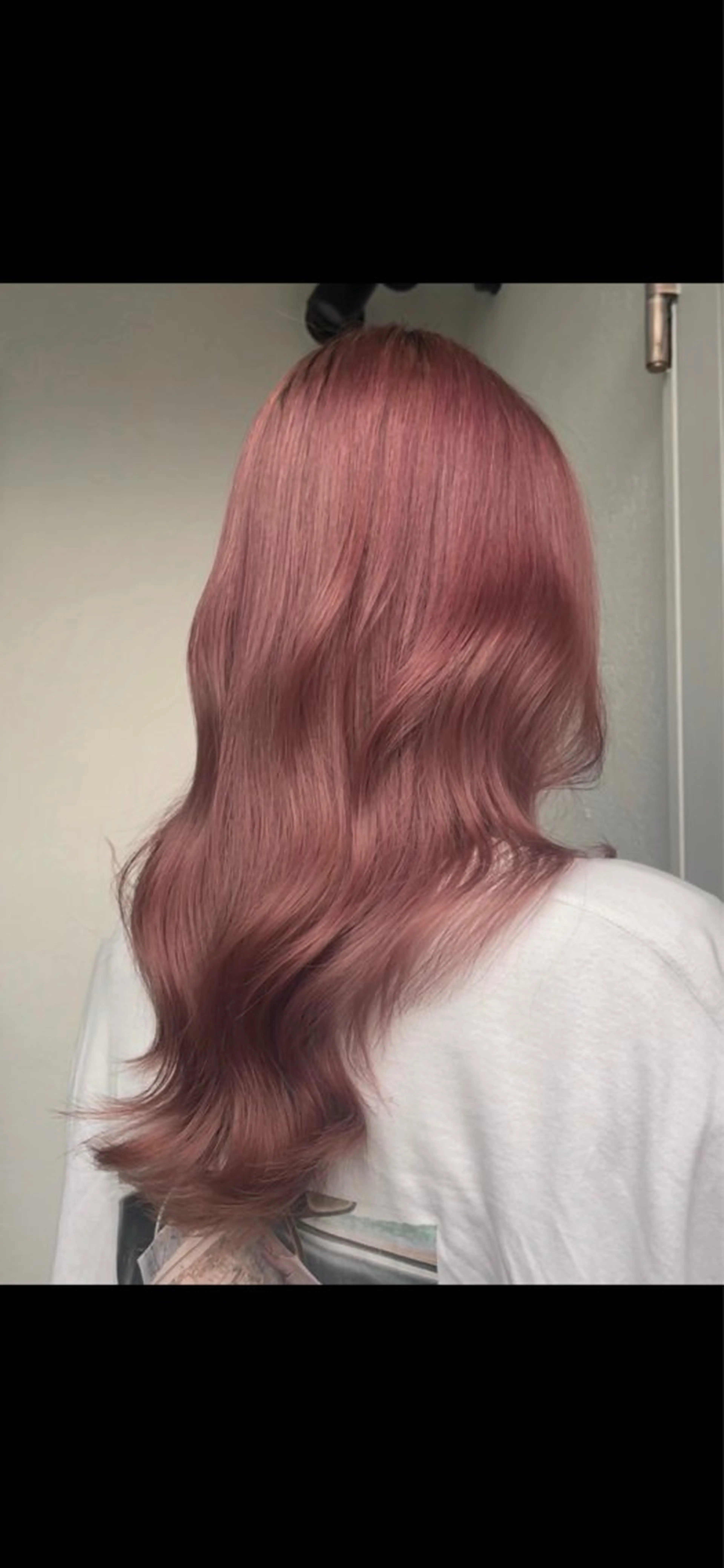 カラー 赤みゼロ 🤎柔ベージュのヘアスタイル