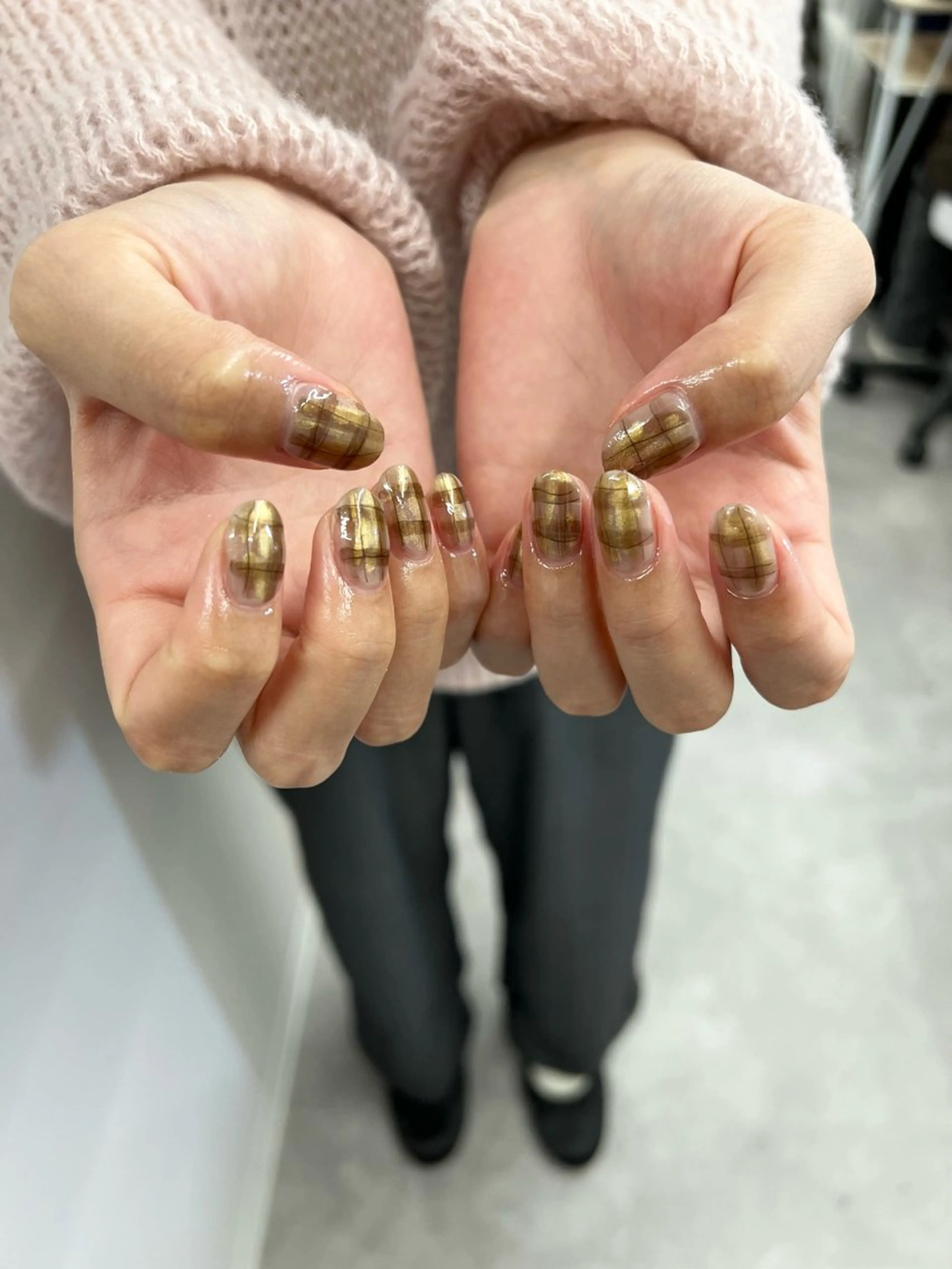 ネイル ジェルネイル ゴールド 韓国ネイル マグネットネイル ニュアンスネイル ハンドネイル ハンドケア Bana_ Nailのネイルデザイン