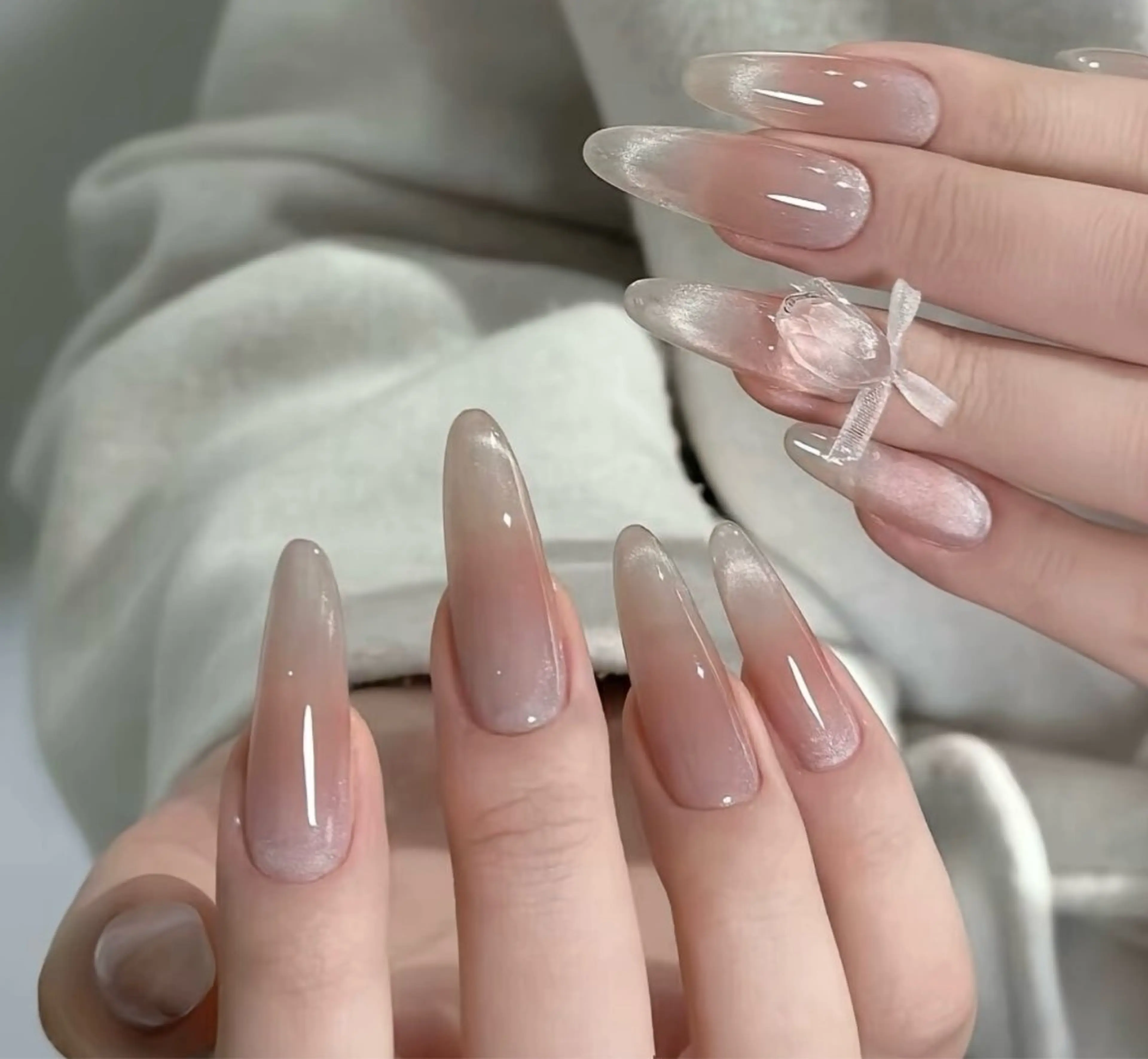 ネイル チークネイル 長さ出し フラワーネイル フレンチネイル ガーリー SunNail池袋駅 ワンホンネイルのネイルデザイン