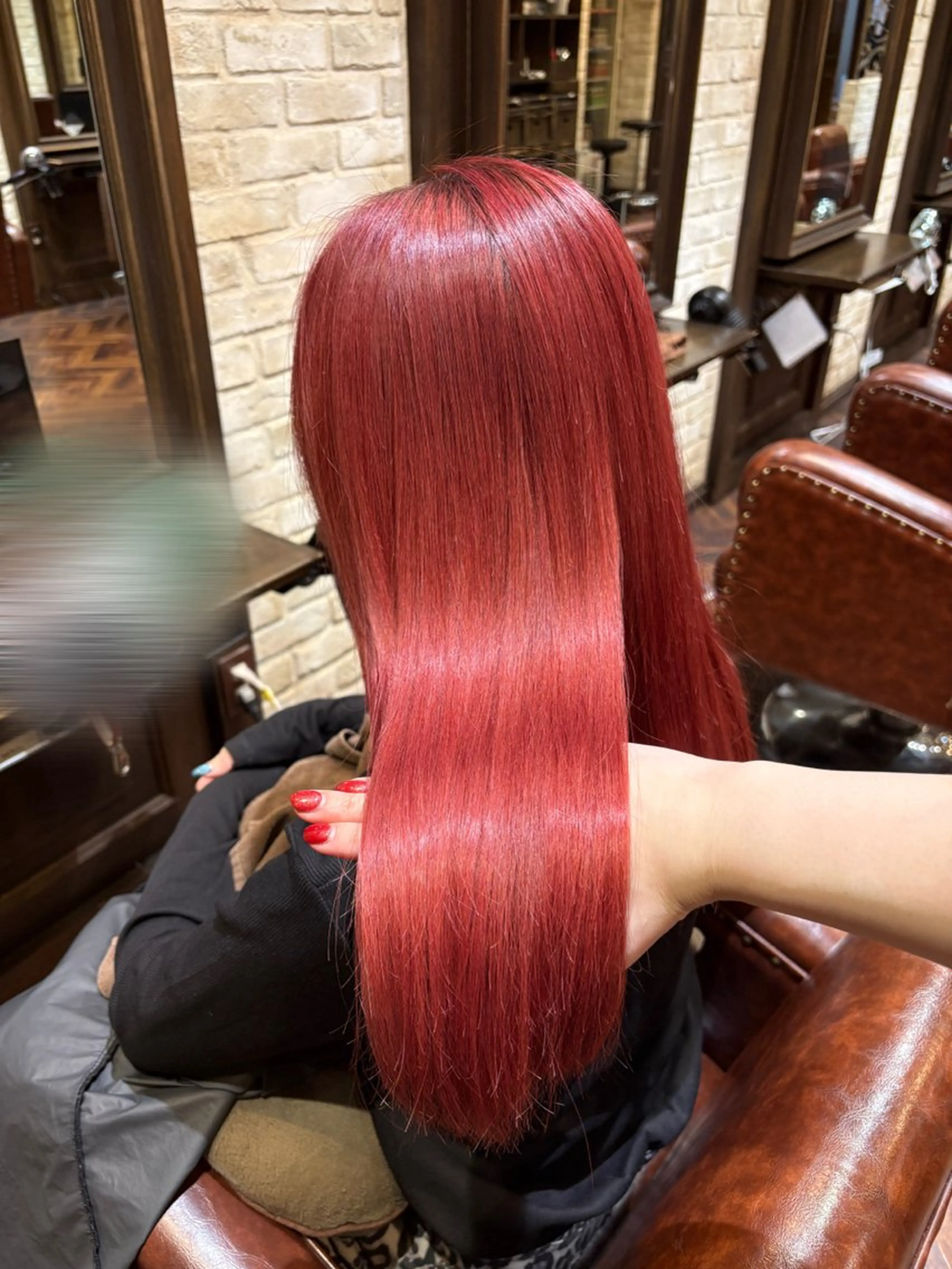 セミロング 🐺イノウエ サキ🐺のヘアスタイル