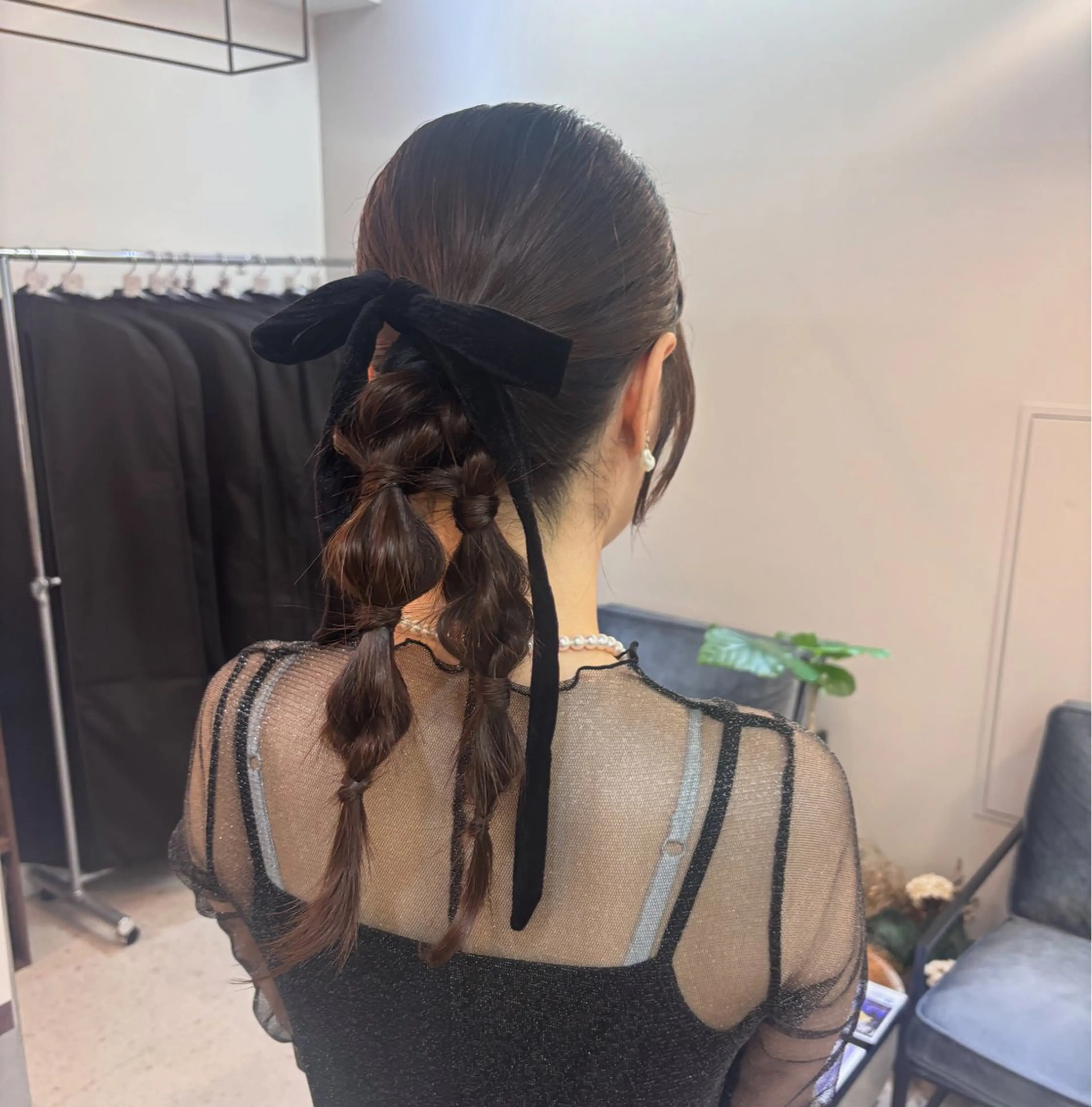 ミディアム ヘアアレンジ 結婚式・ブライダル momo/レイヤー /デザインカラーのヘアスタイル