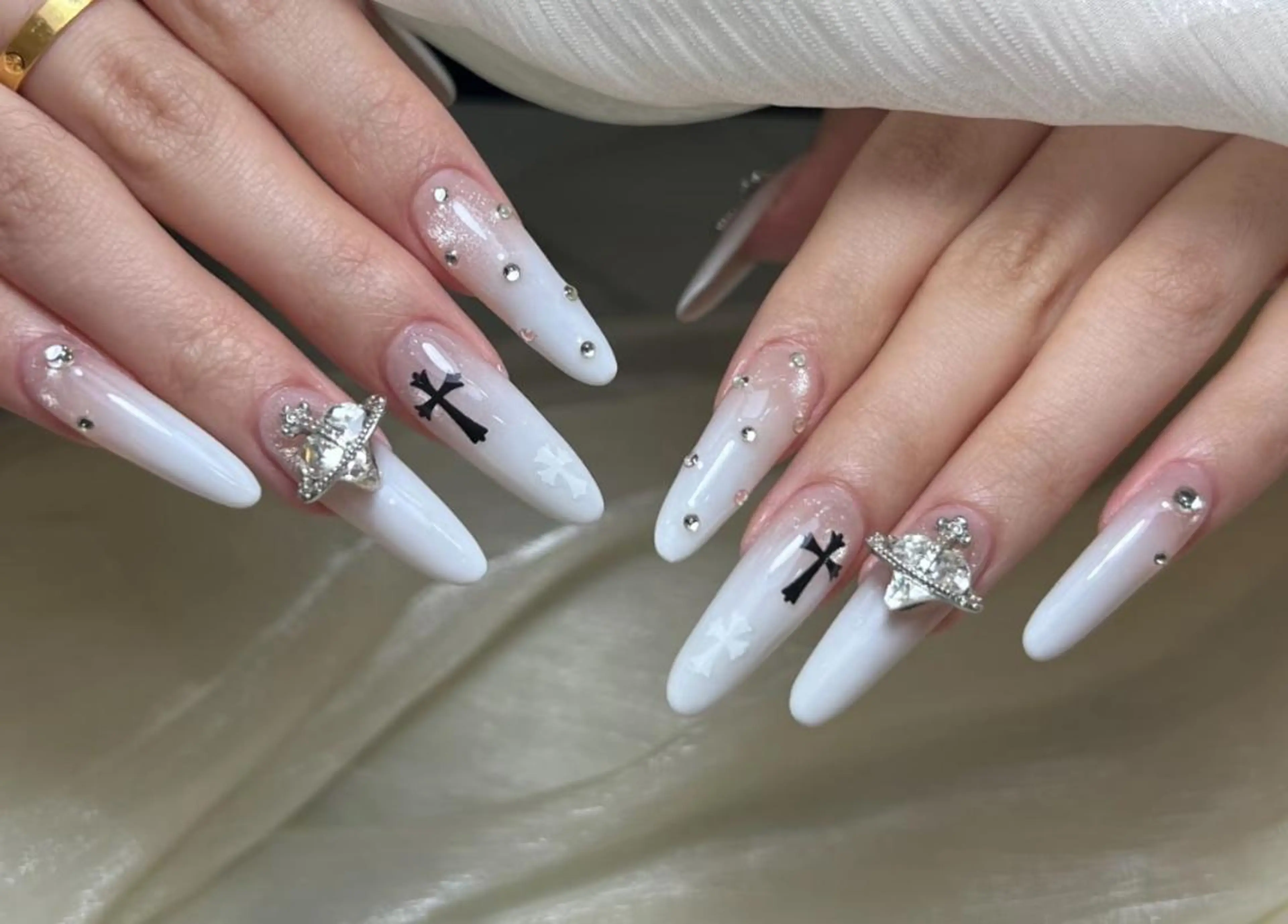 ネイル ハンドネイル エリ🫧 nail池袋東口のネイルデザイン